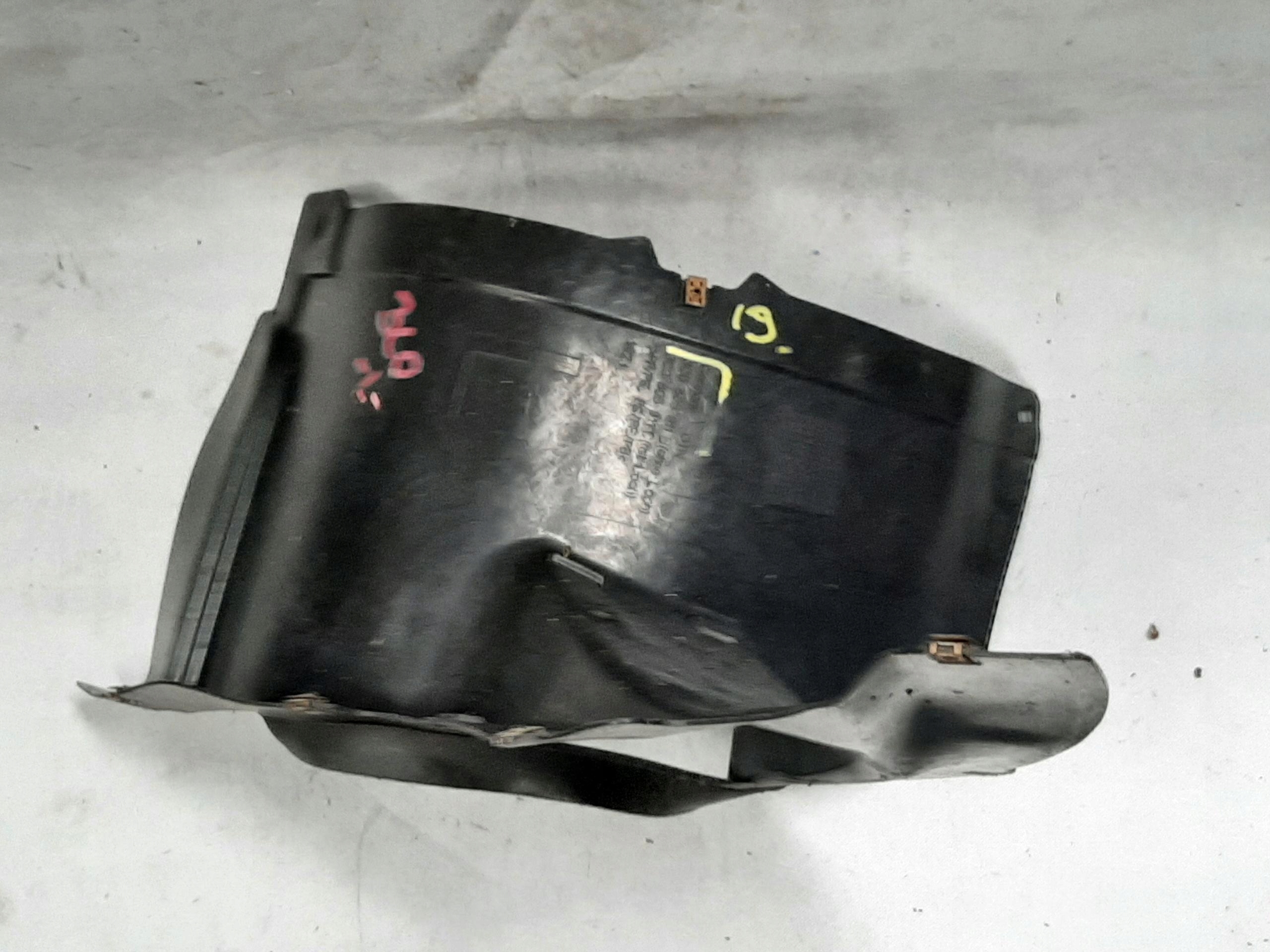 VW PASSAT B6 NADKOLE OSŁONA LEWY PRZÓD CZĘŚĆ PRZEDNIA 3C0805911B 3C0805911C