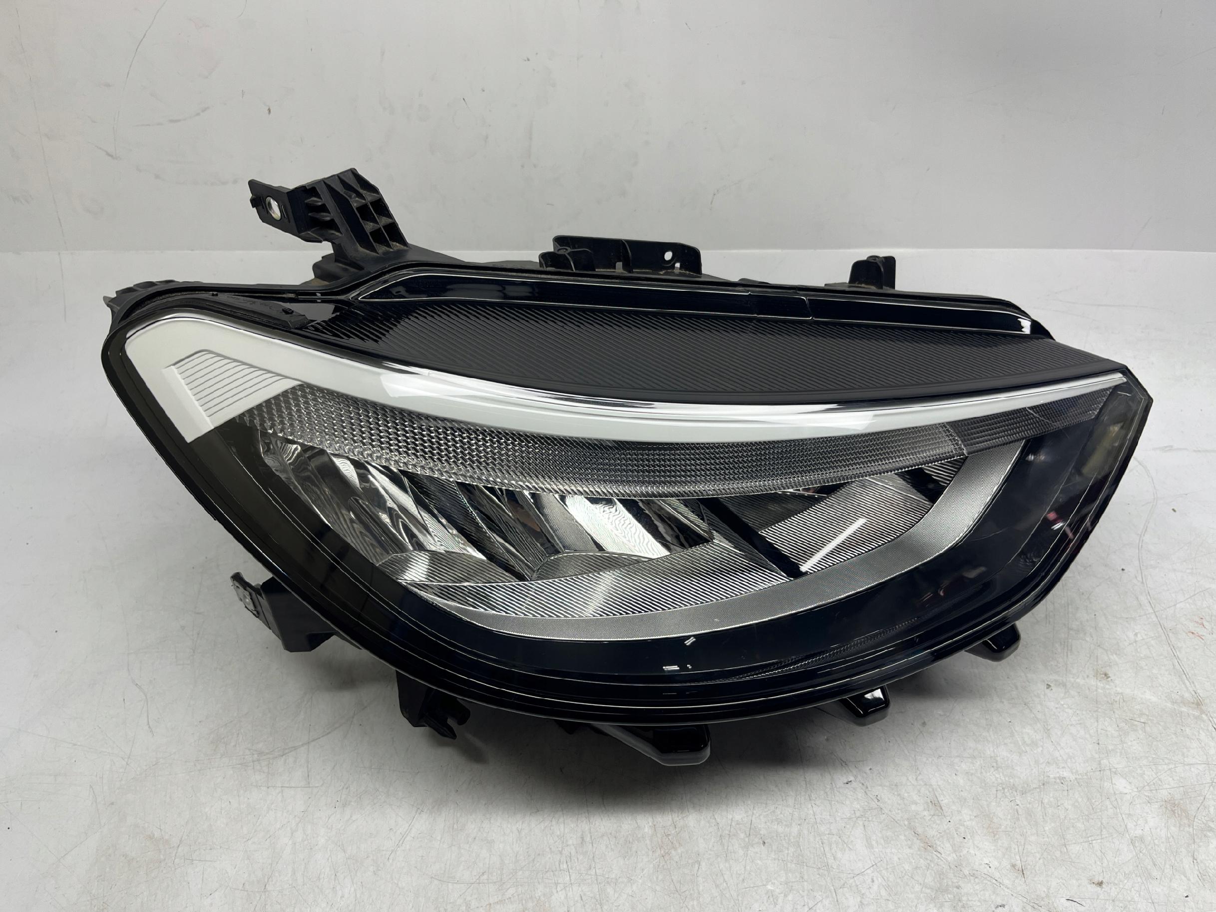 Volkswagen ID3 ID.3 Reflektor Prawy Lampa Prawa Full Led 10B941006A