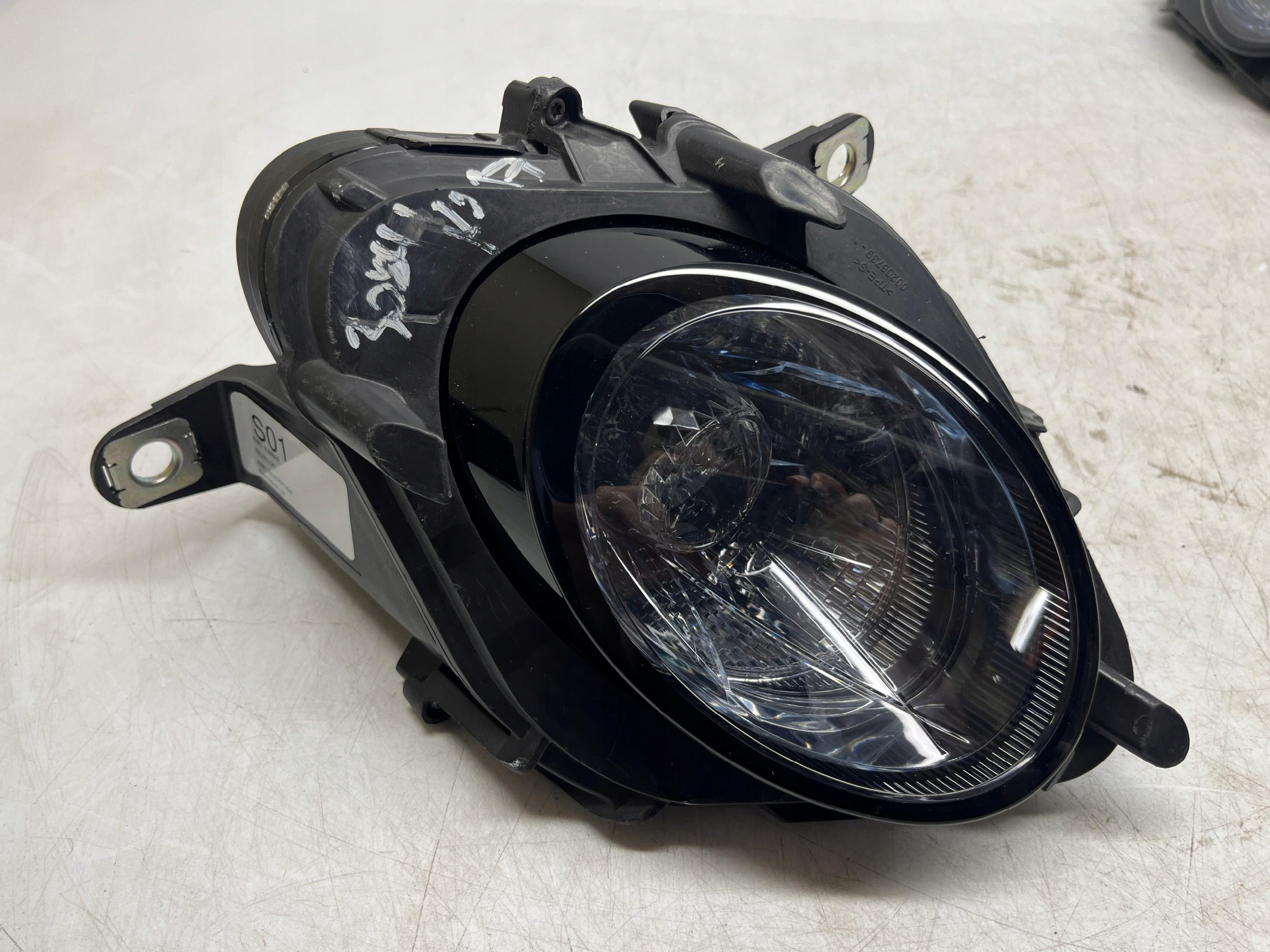 BENTLEY CONTINENTAL GT LAMPA LEWA KIERUNKOWSKAZ DRL HALOGEN LED 3SD953041