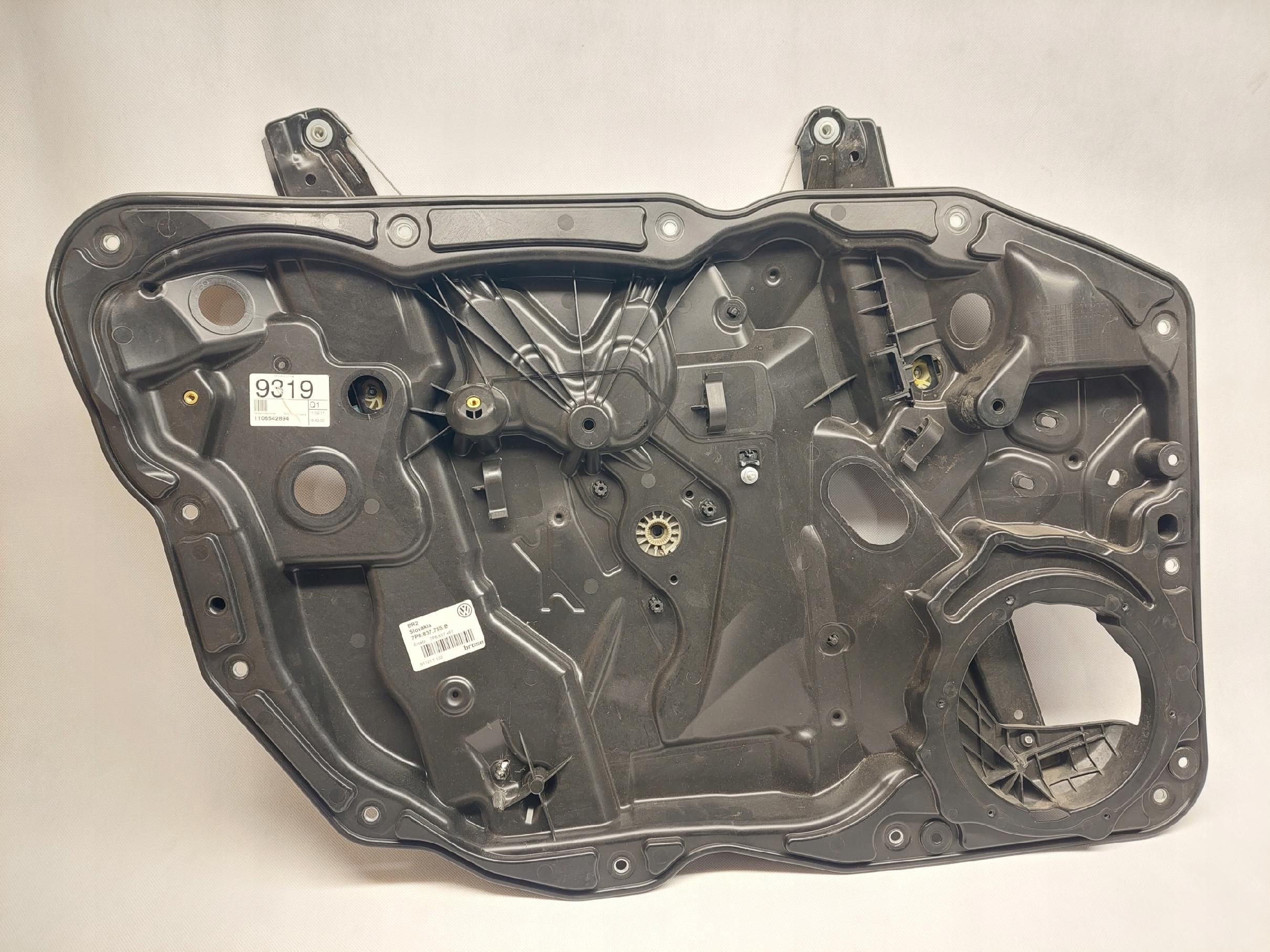 VW TOUAREG 7P6837755B PODNOŚNIK SZYBY przód lewy