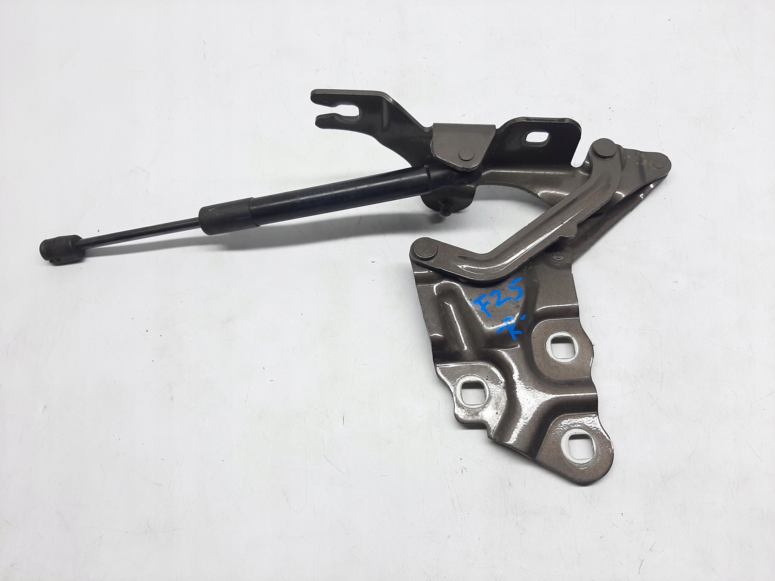 BMW X3 F25 2.0i 10-14r ZAWIAS MASKI LEWY 7210730