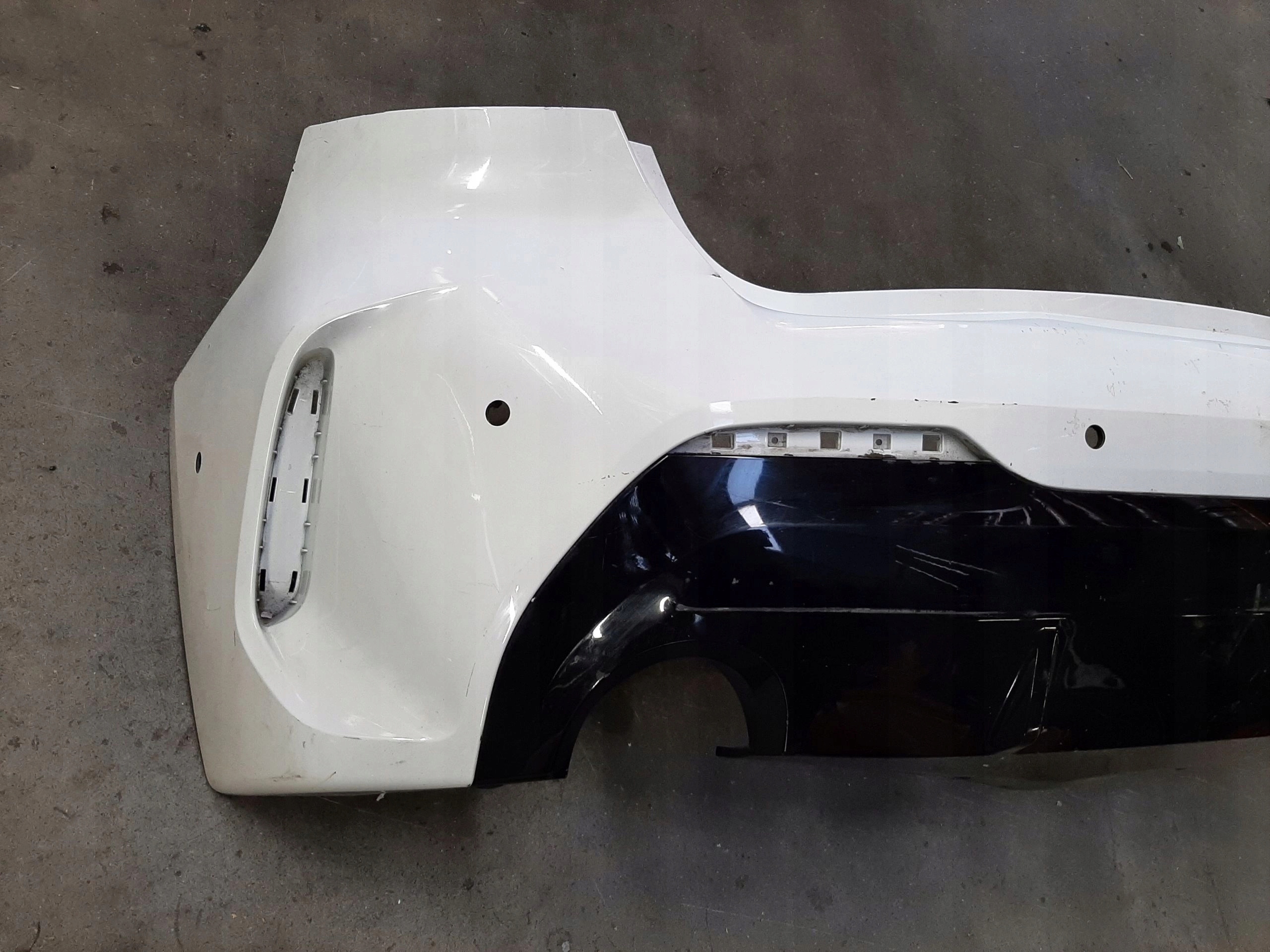 BMW F40 ZDERZAK TYŁ TYLNY 51127301464