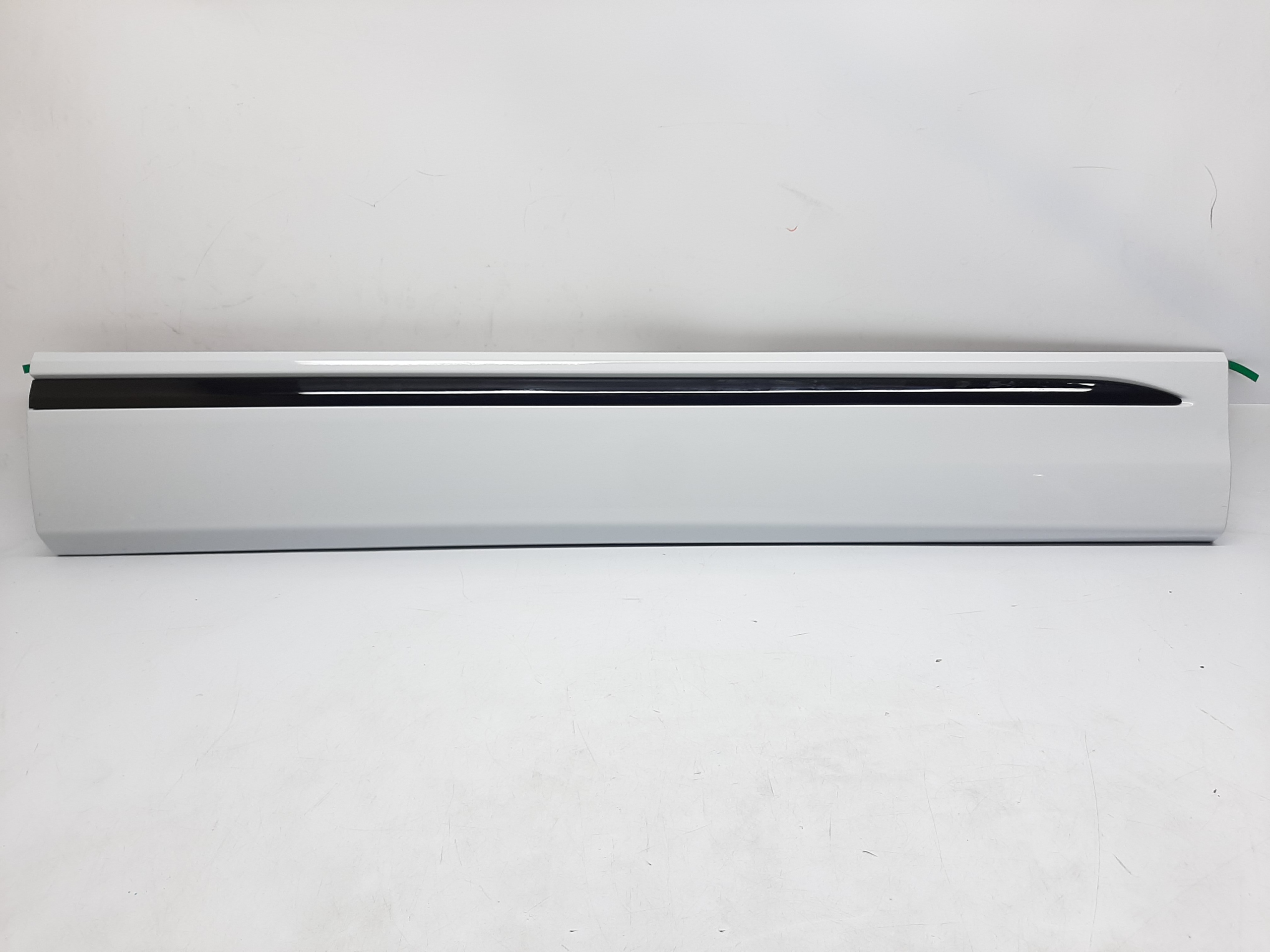 AUDI Q8 NAKŁADKA LISTWA DRZWI PRAWY PRZÓD 4M8853960B