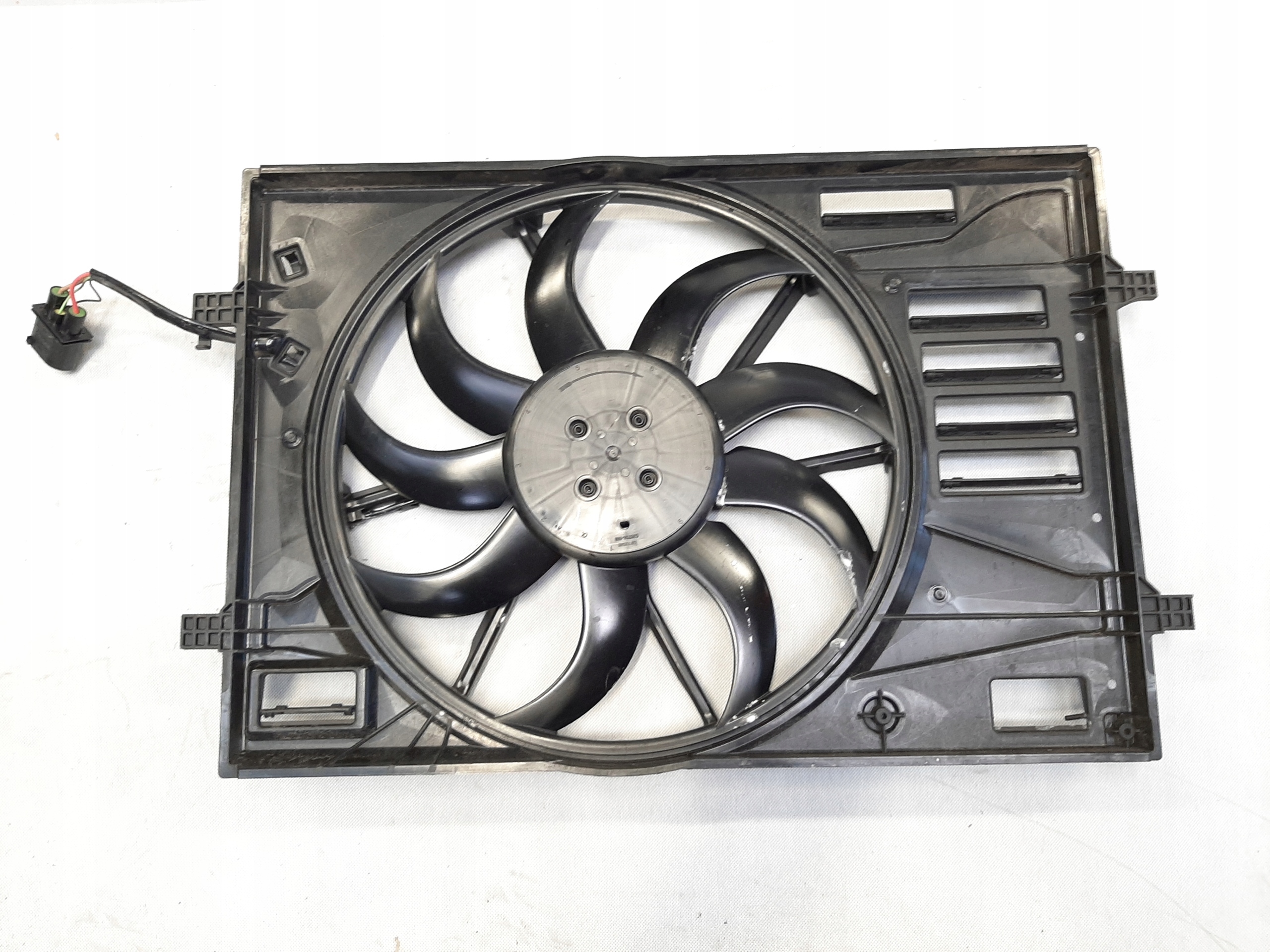AUDI A3 8V OBUDOWA WENTYLATOR CHŁODNICY 5Q0121205BD 5Q0959455BF
