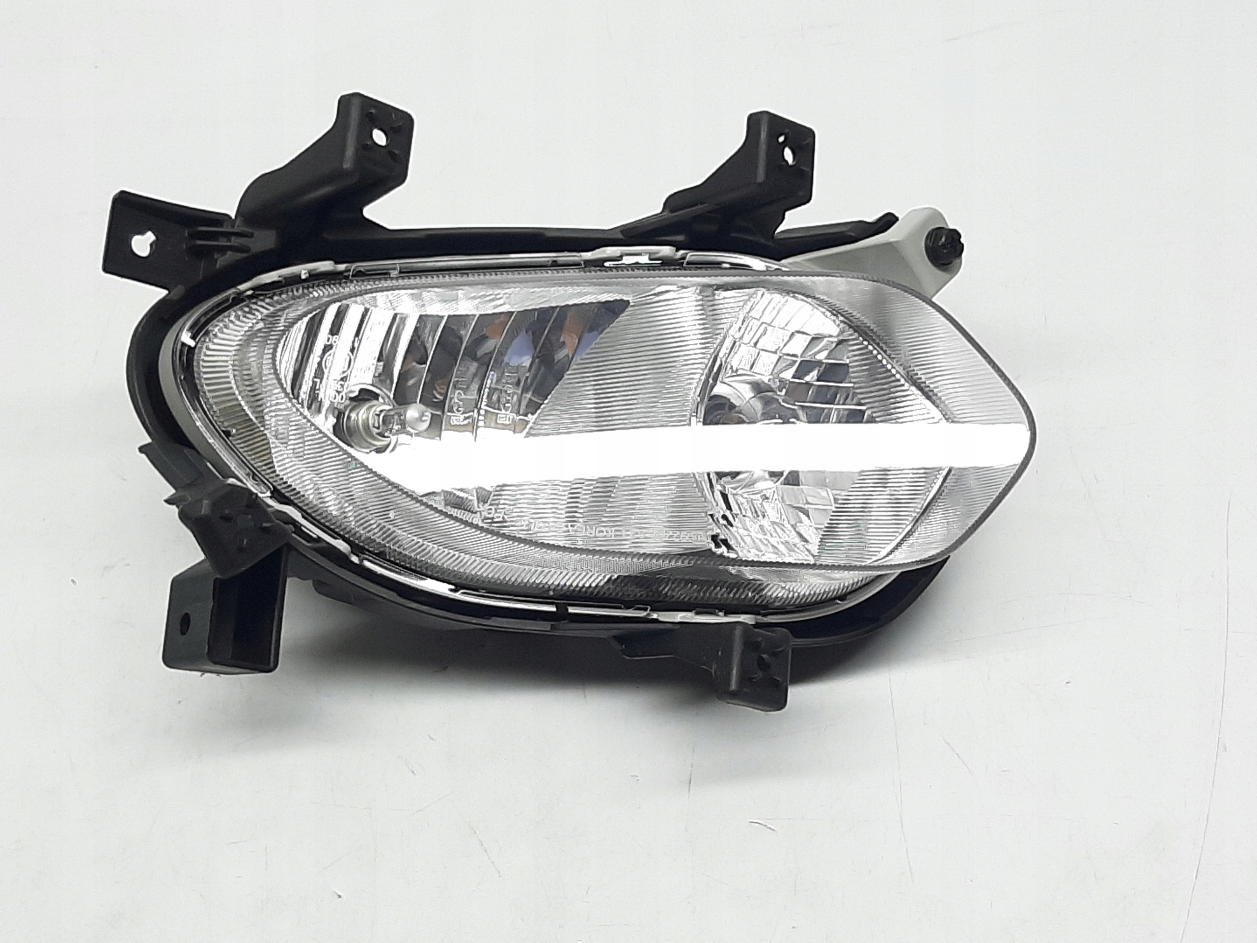 KIA CEED II LAMPA ZDERZAKA HALOGEN PRZEDNI LEWY PRZEDNI 92201-A2