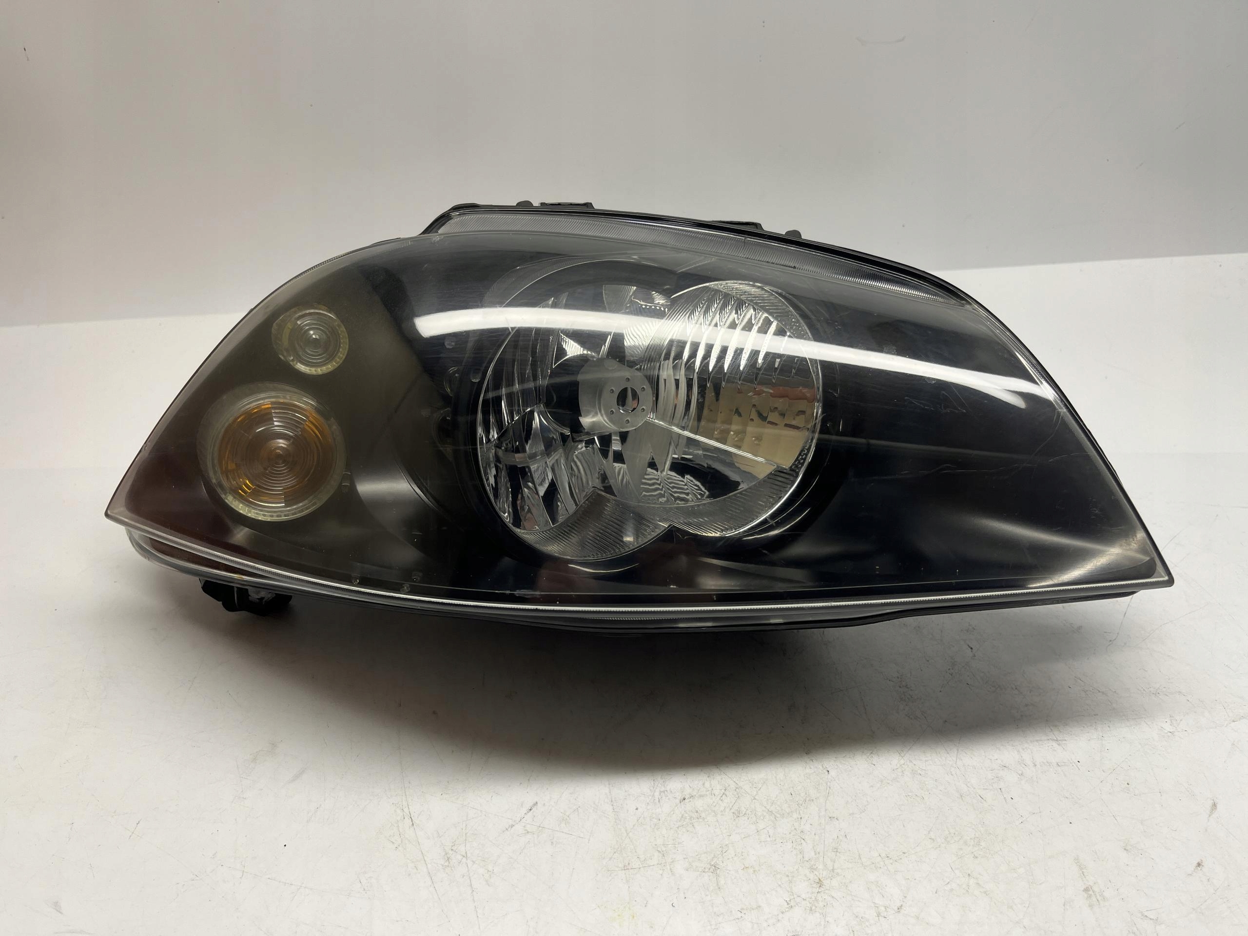 SEAT IBIZA Reflektor Lampa PRAWA 6J1941022A