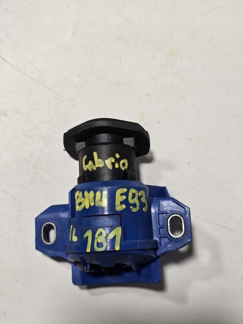 BMW E92 E93 WKŁADKA ZAMKA KLAPY TYŁ 7189293