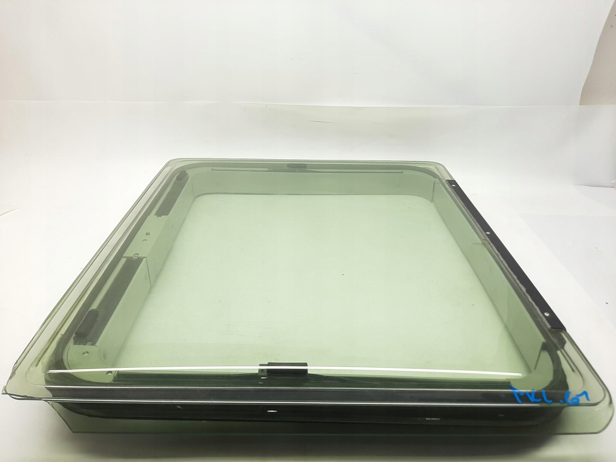 VW CRAFTER GRAND CALIFORNIA 2017- OKNO DACHOWE 700 x 600 7C4845510D