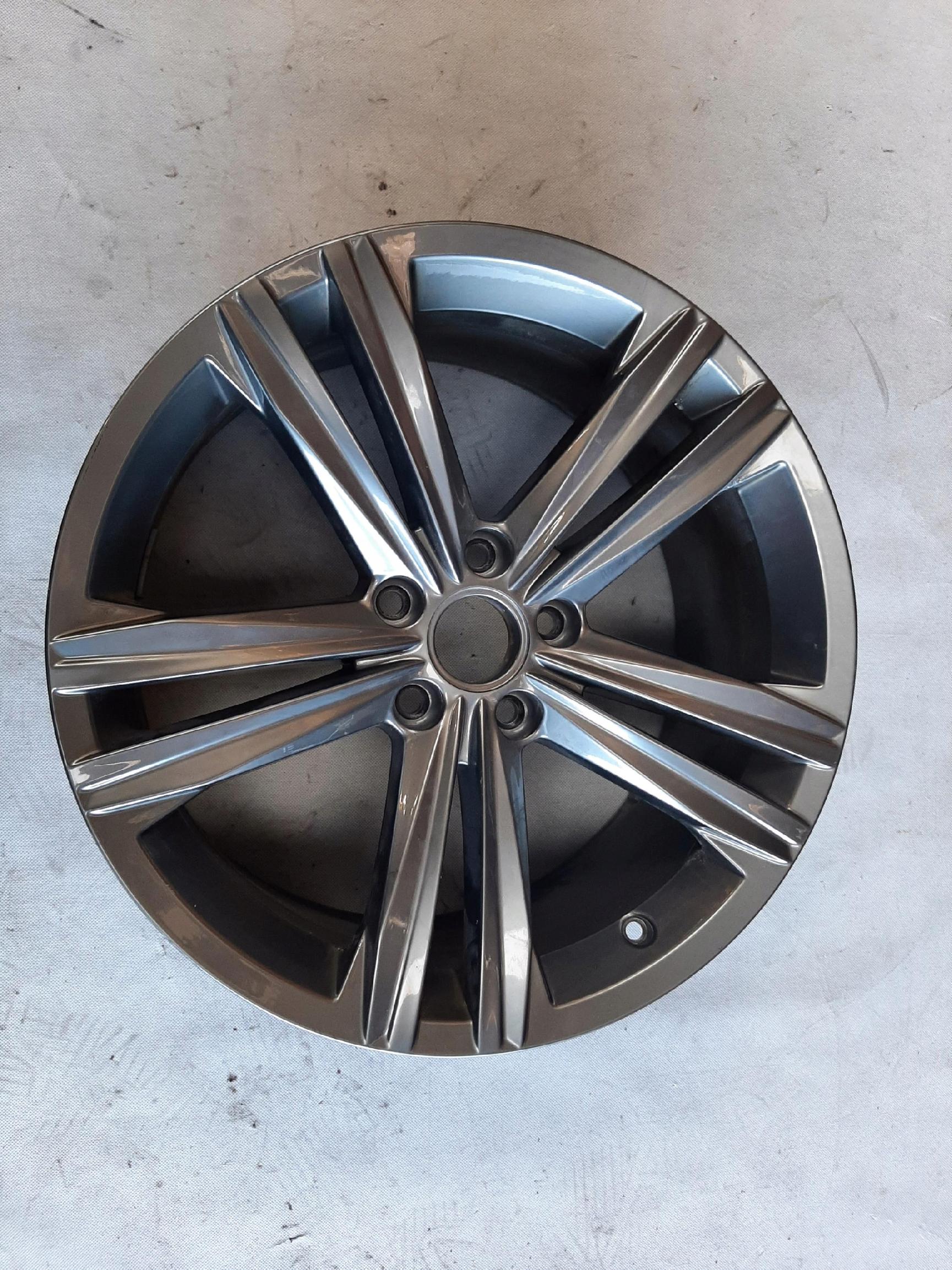 VW ARTEON FELGA ALUMINIOWA R18 8J ET40 5x112 3G8601025N