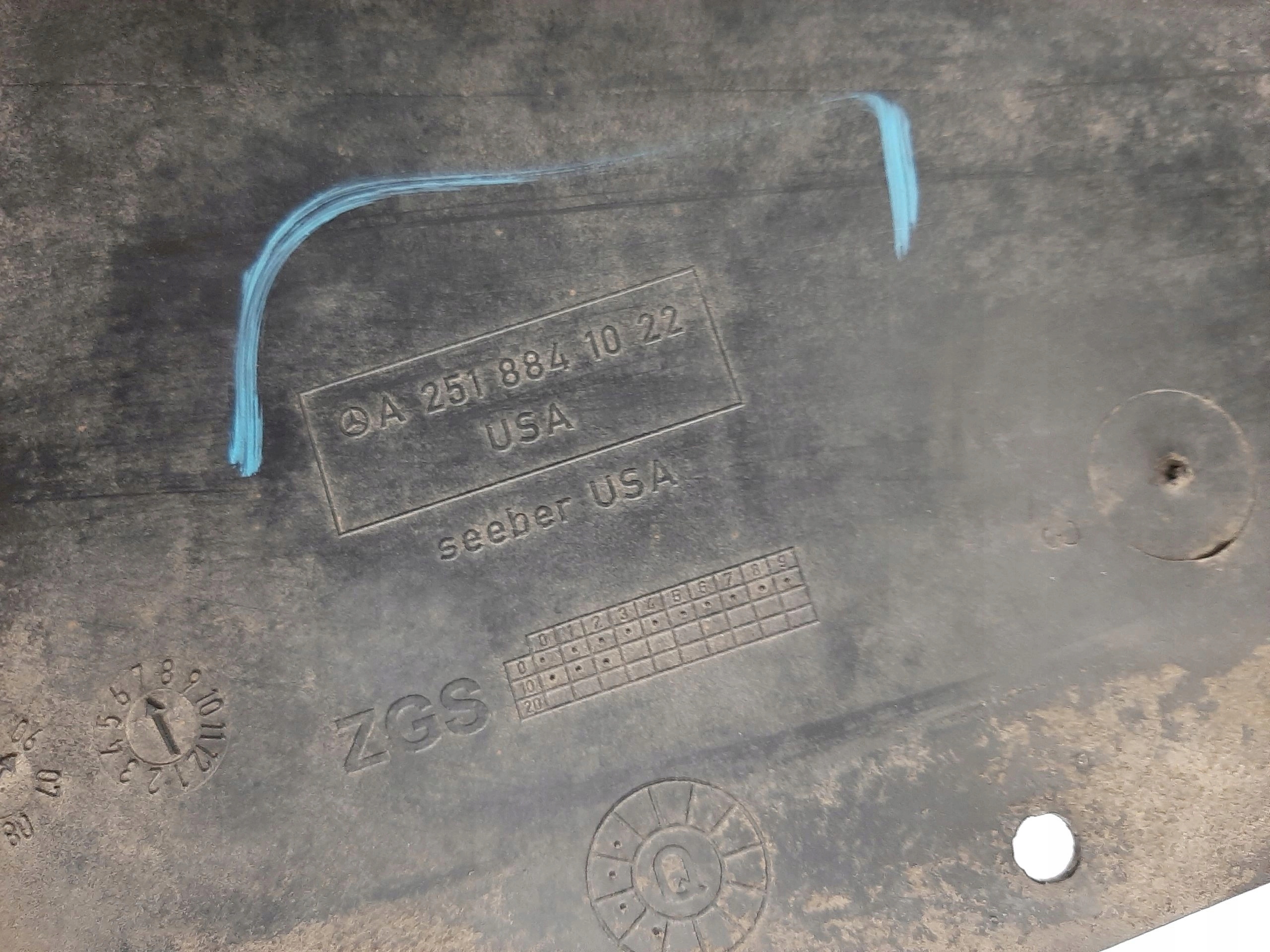 MERCEDES-BENZ R-KLASA 05-09 NADKOLE OSŁONA PRZECIWBŁOTNA PRAWA A2518841022