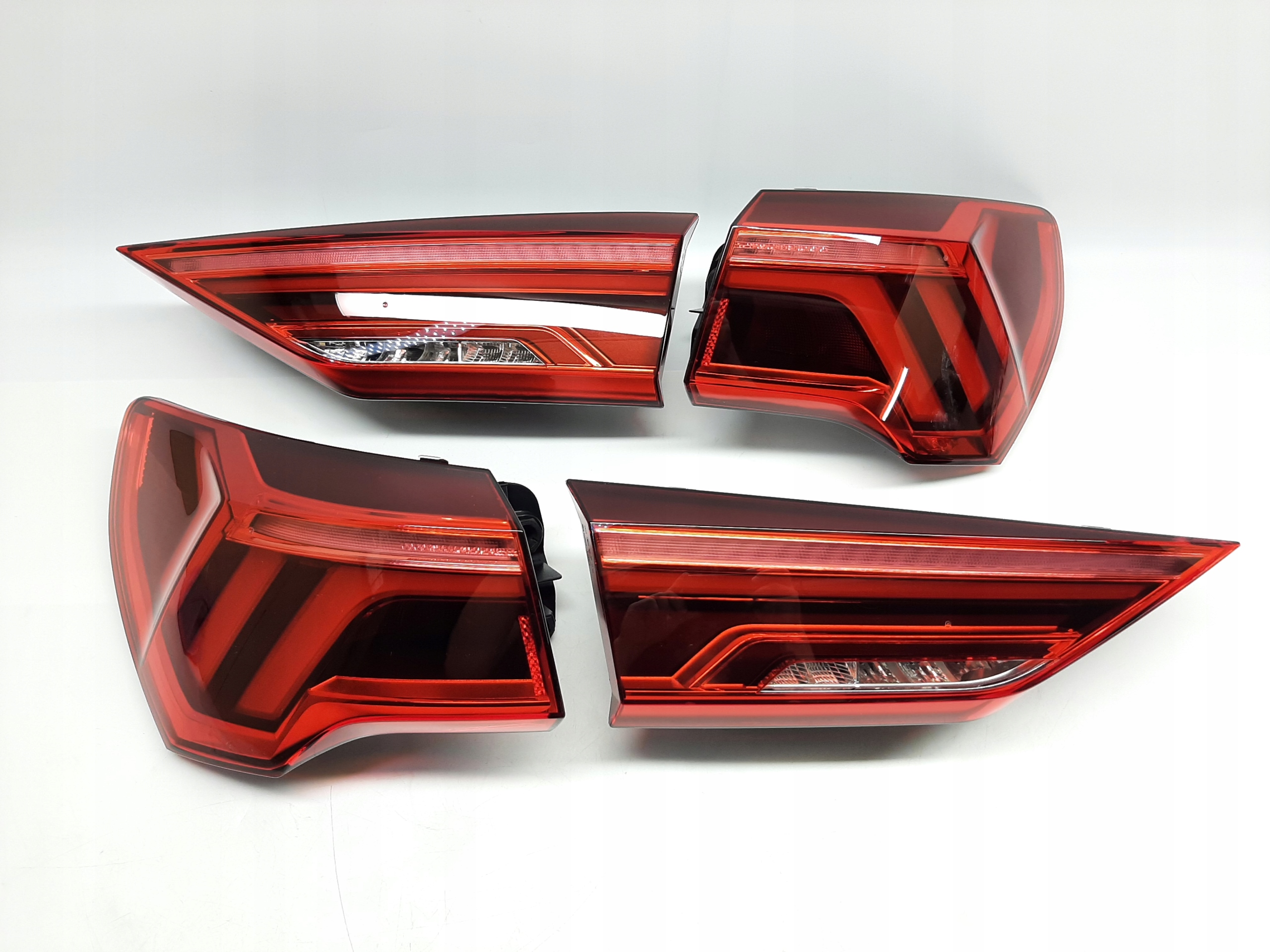 AUDI Q3 LAMPY TYŁ 83A945091 83A945092 komplet oryginał animacja matrix