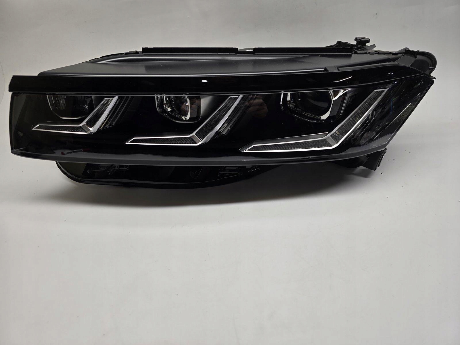 VW TOUAREG III LIFT LAMPA LEWY PRZÓD FULL LED IQ.LIGHT 761941081AB