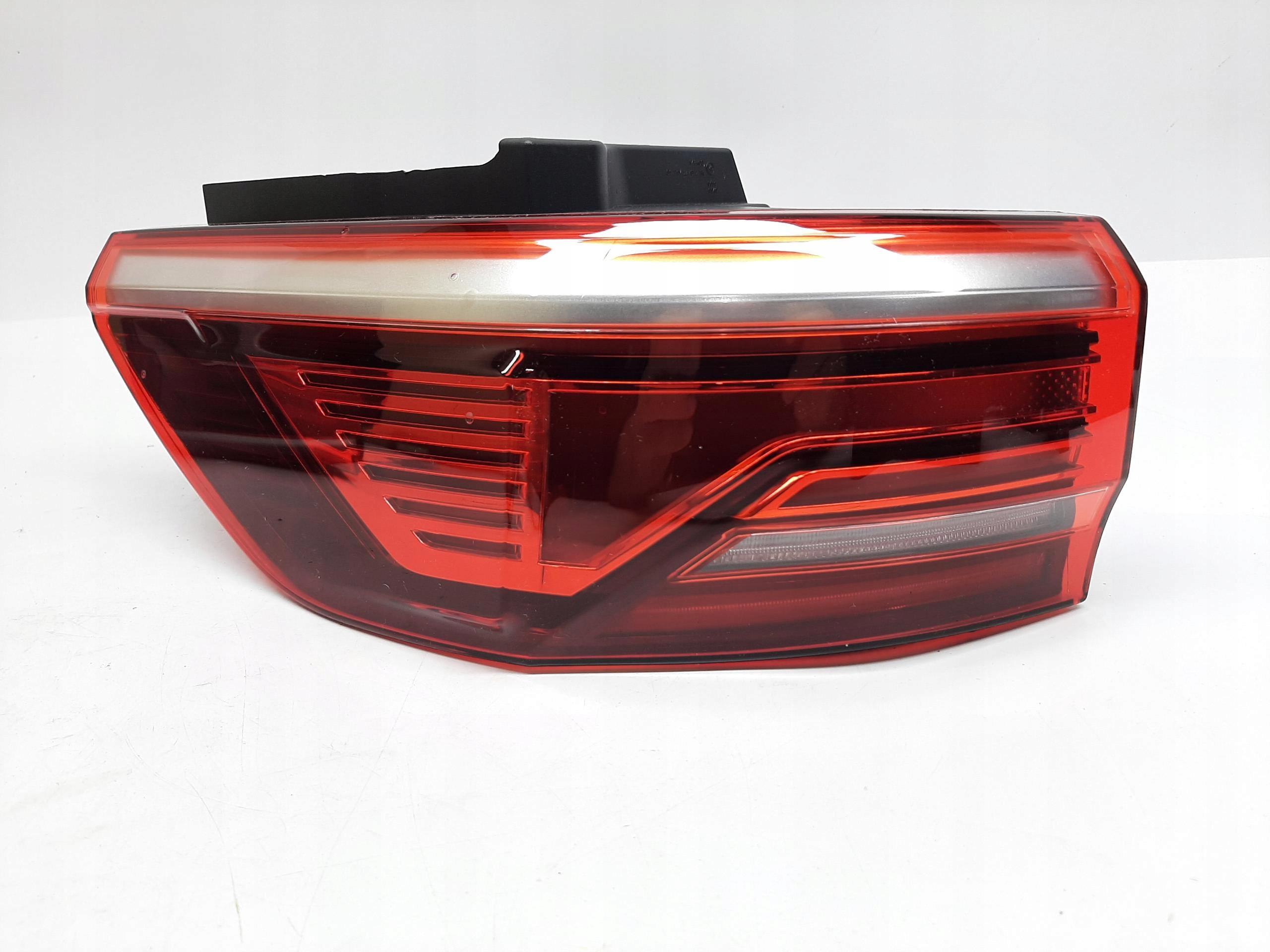 VW TRANSPORTER MULTIVAN T7 LAMPA LEWA TYLNA TYŁ LED 7T0945095D
