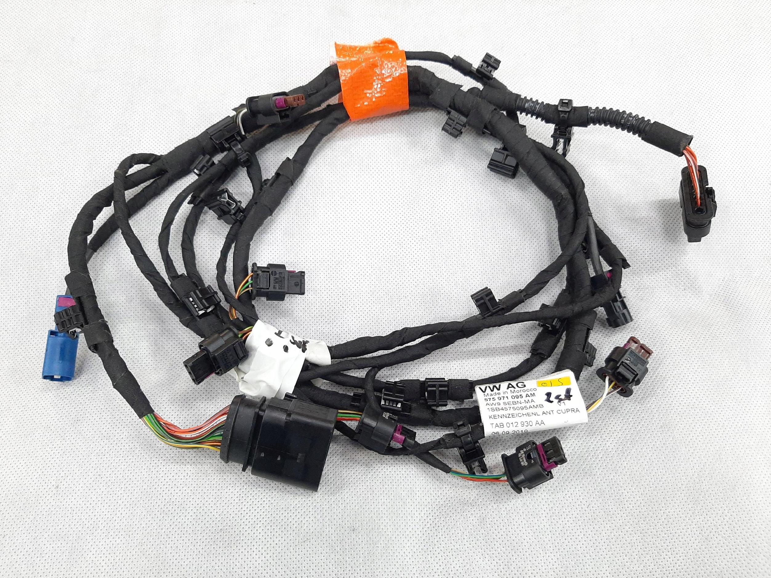 SEAT ATECA WIĄZKA INSTALACJA ZDERZAKA PRZÓD 575971095AM