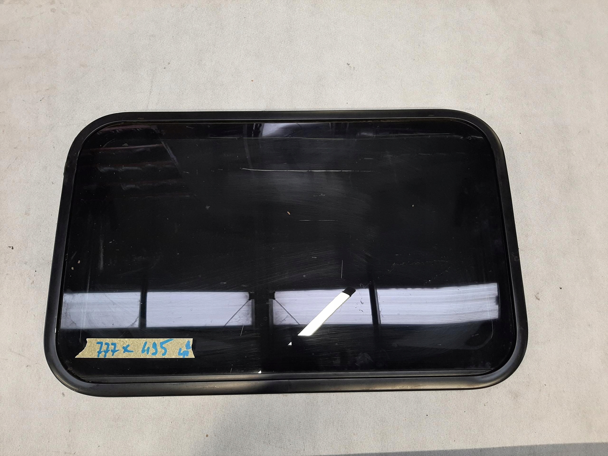 DETHLEFFS C'JOY OKNO DACHOWE 750 x 465