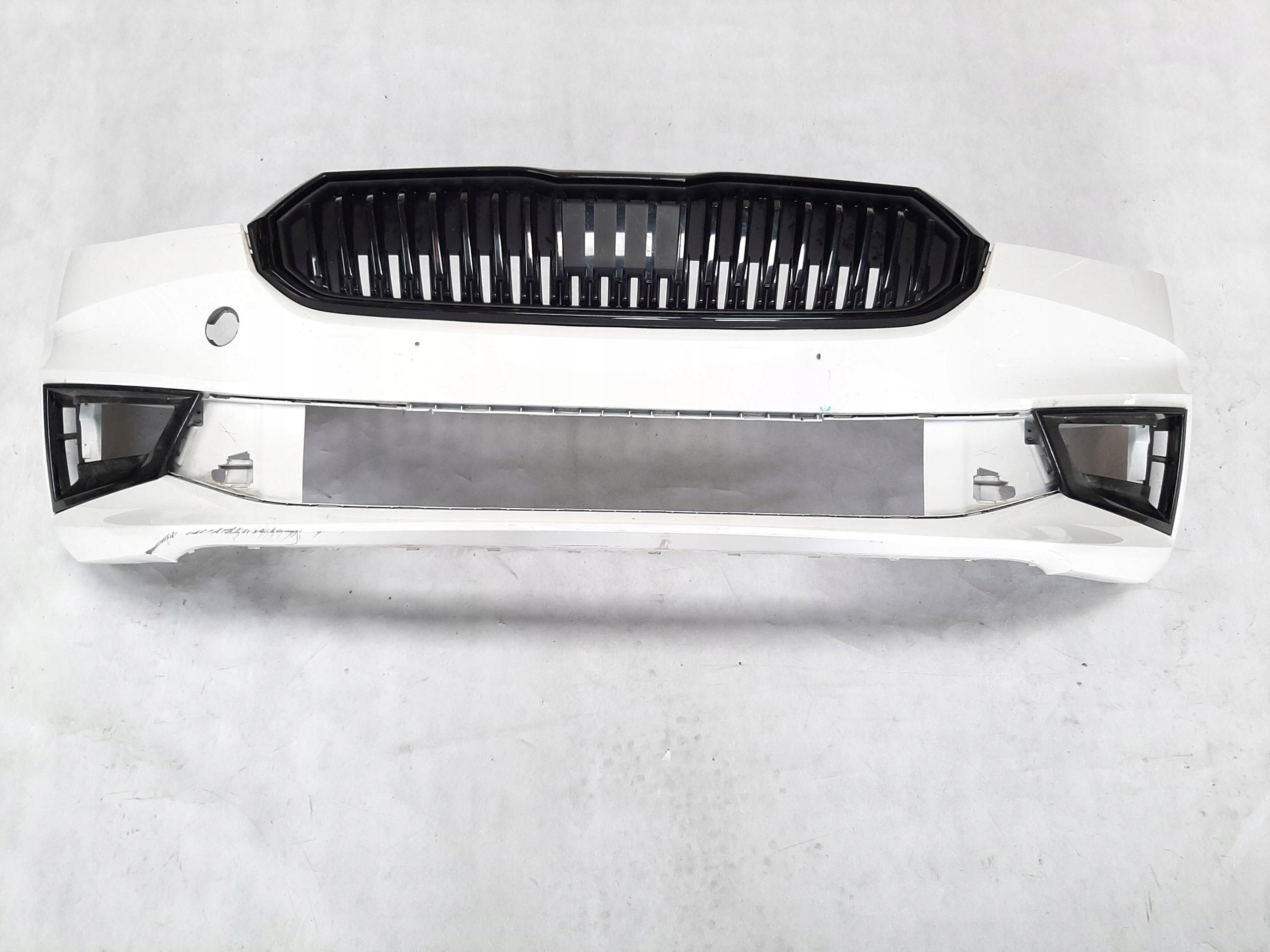 SKODA FABIA IV ZDERZAK PRZÓD PRZEDNI 6VA807221