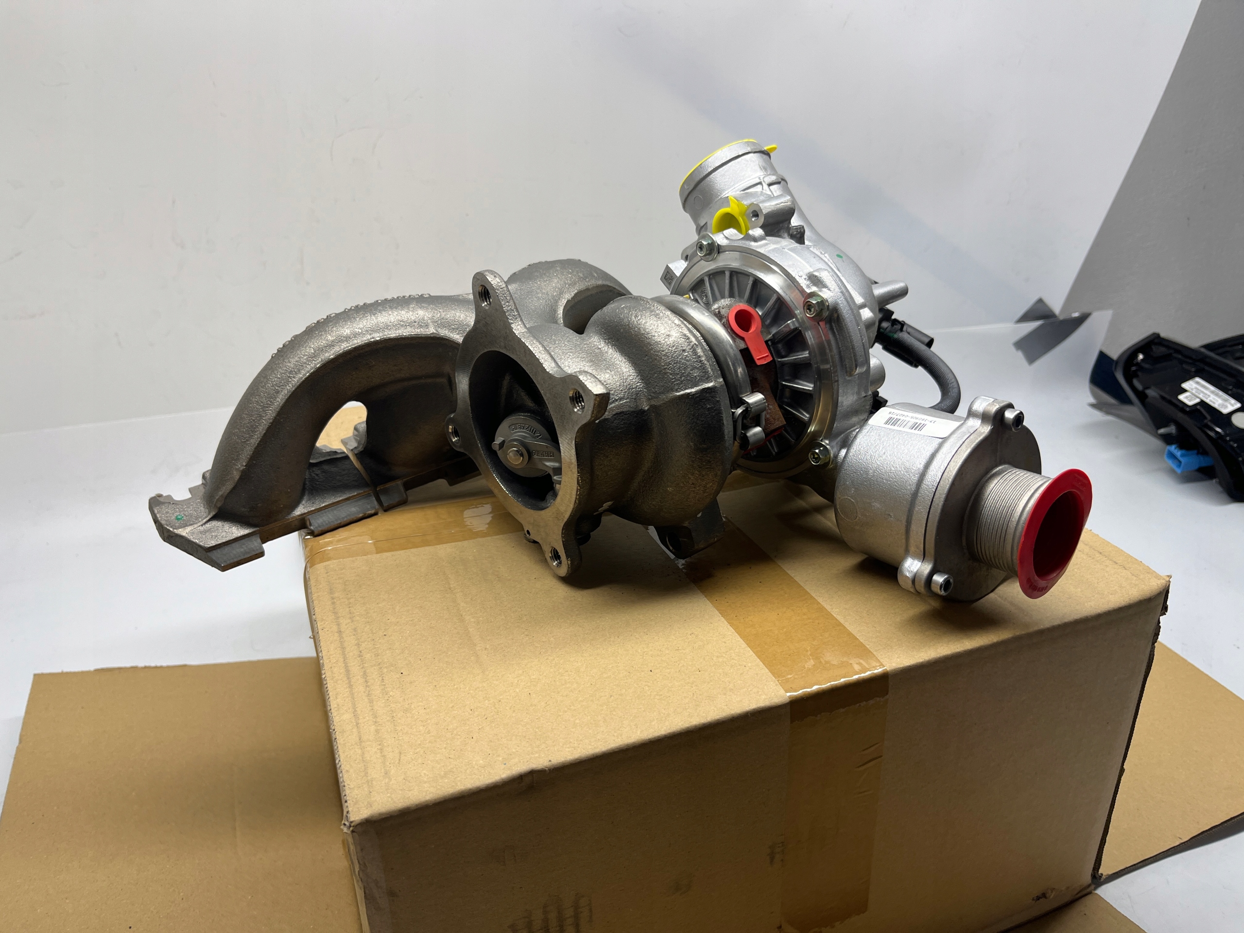 AUDI Q5 TURBO TURBINA TURBOSPRĘŻARKA NOWA GARRETT 06H145701D