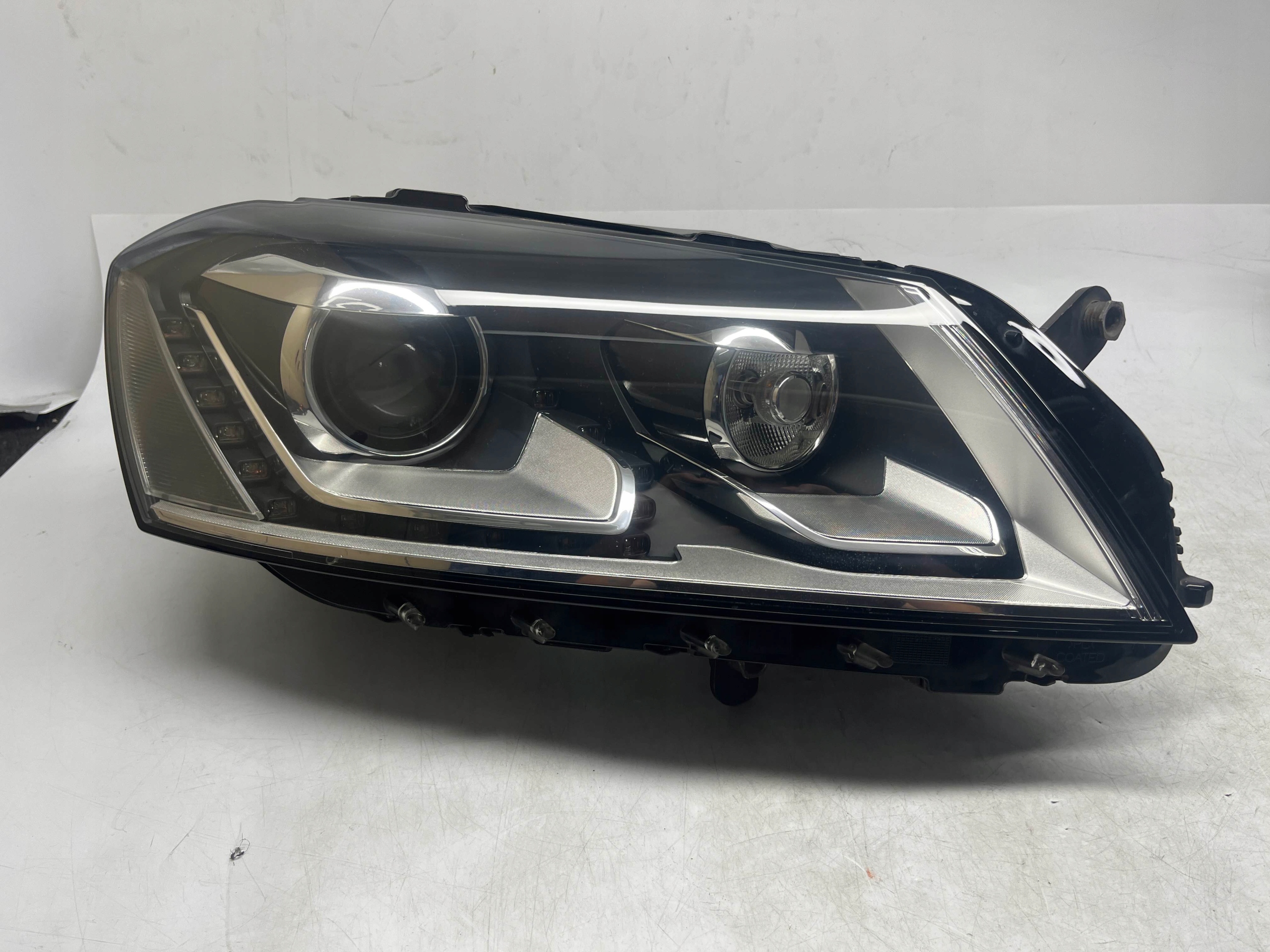 Volkswagen Passat B7 Lampa Reflektor Przedni Prawy Bi-Xenon Led 3AB941752