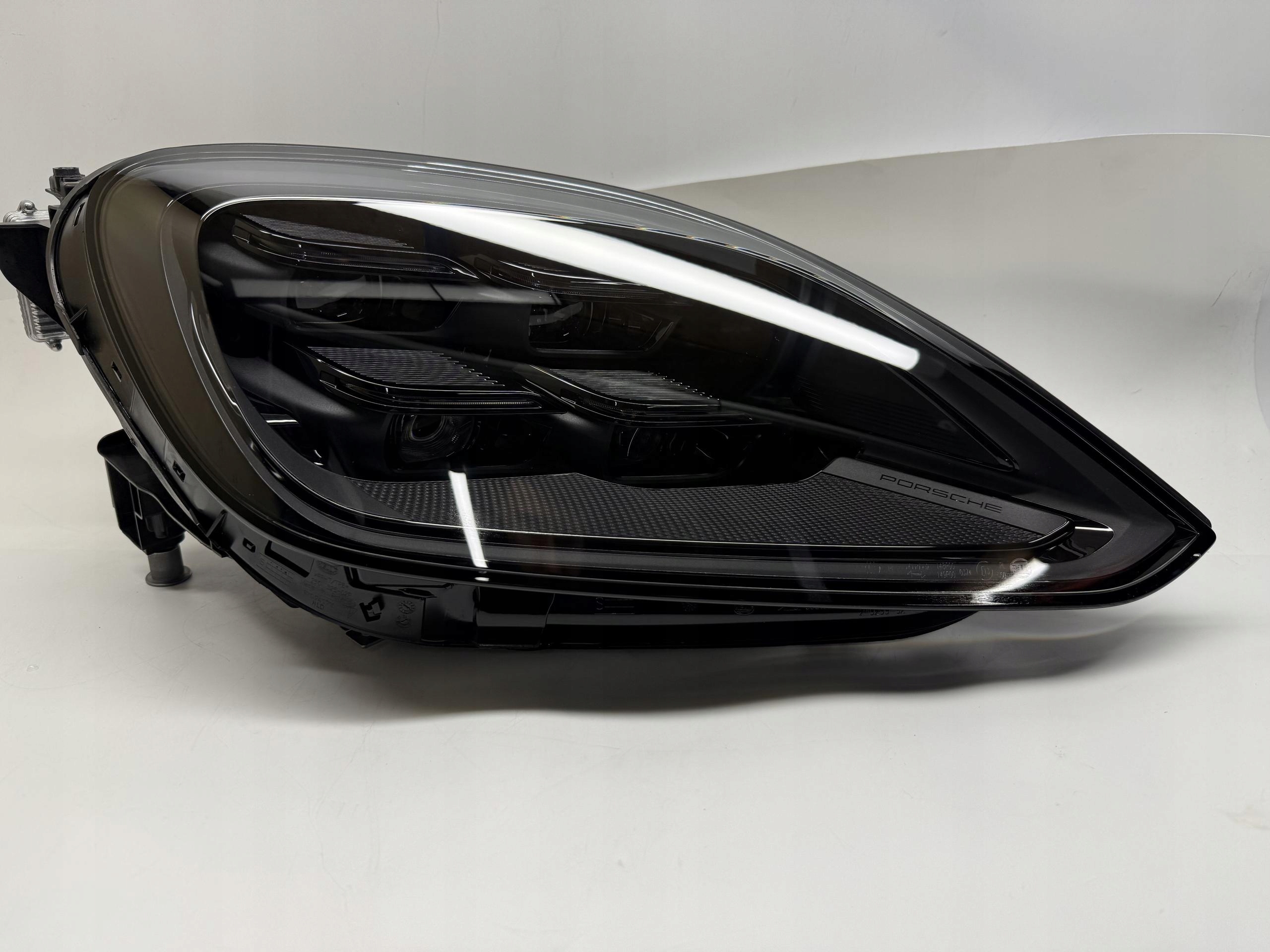 PORSCHE CAYENNE E3 LIFT REFLEKTOR LAMPA PRAWY PRZÓD LASER 9Y0941060T