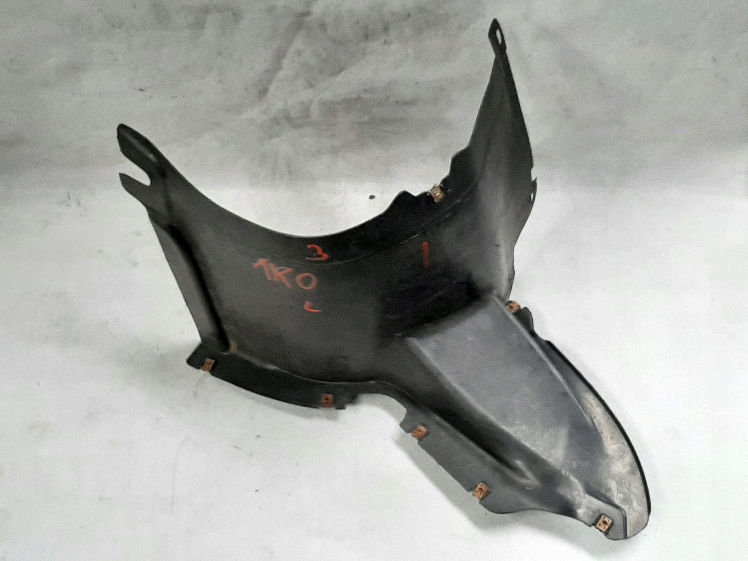 VW GOLF V JETTA NADKOLE LEWY PRZÓD CZĘŚĆ PRZEDNIA 1K0805911F 1K0805911G