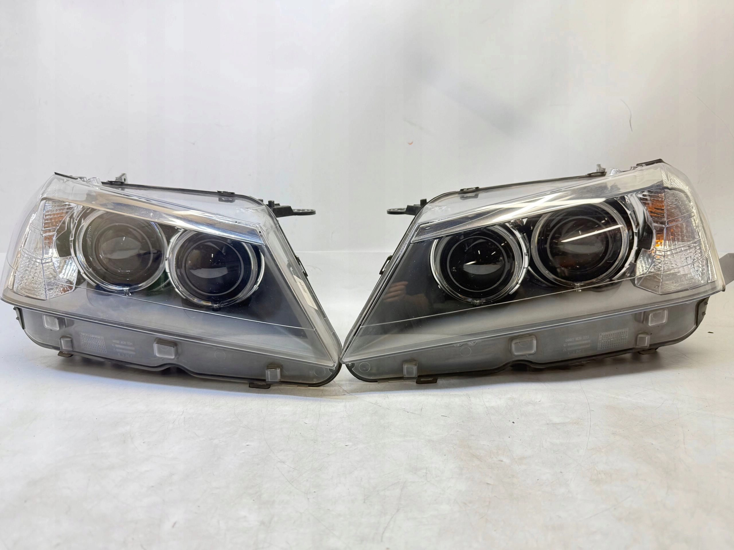 BMW X3 F25 REFLEKTORY LAMPY BIXENON PRZÓD KOMPLET 7217294 7217293