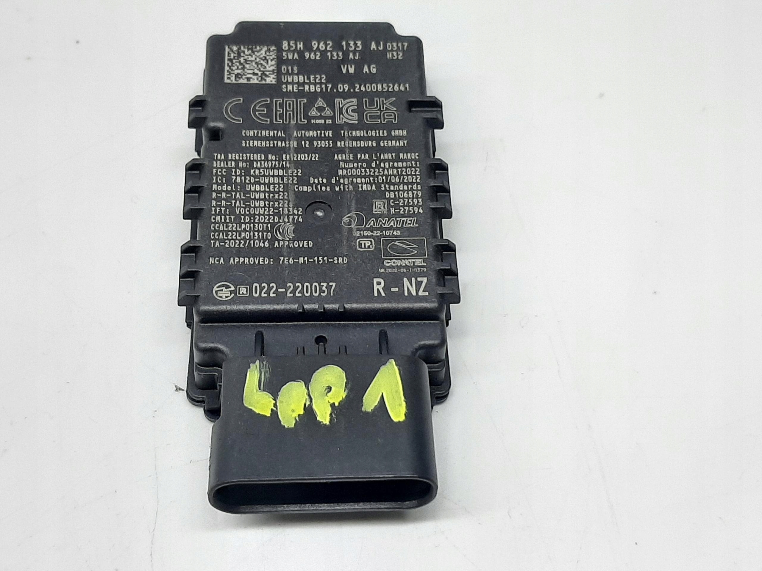 AUDI Q6 E-TRON ANTENA KEYLESS KESSY 85H962133AJ 5WA962133AJ