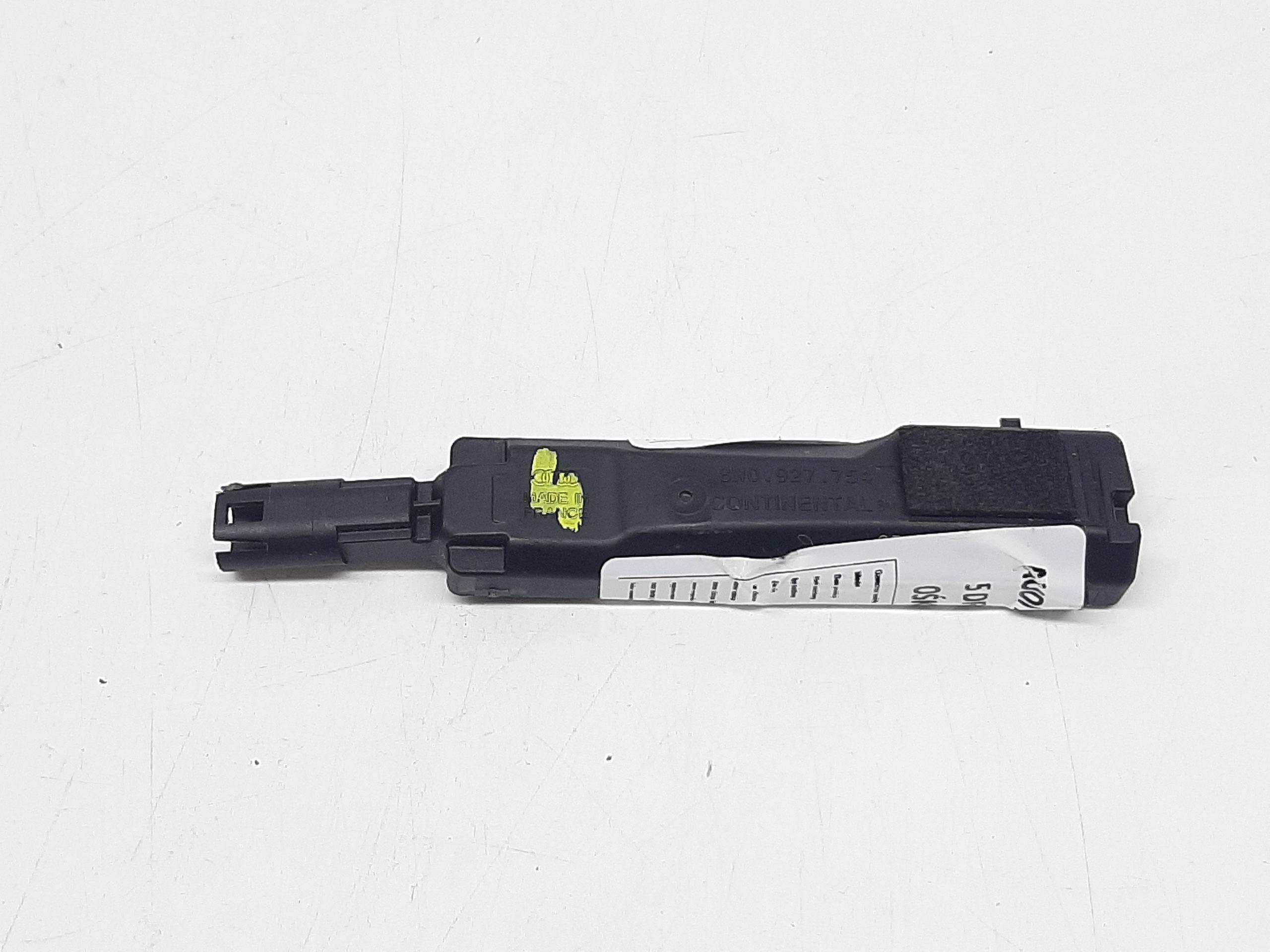 AUDI A5 SPORTBACK II LIFT 2021- MODUŁ KLAMKI KEYLESS PRAWY 8W0927754