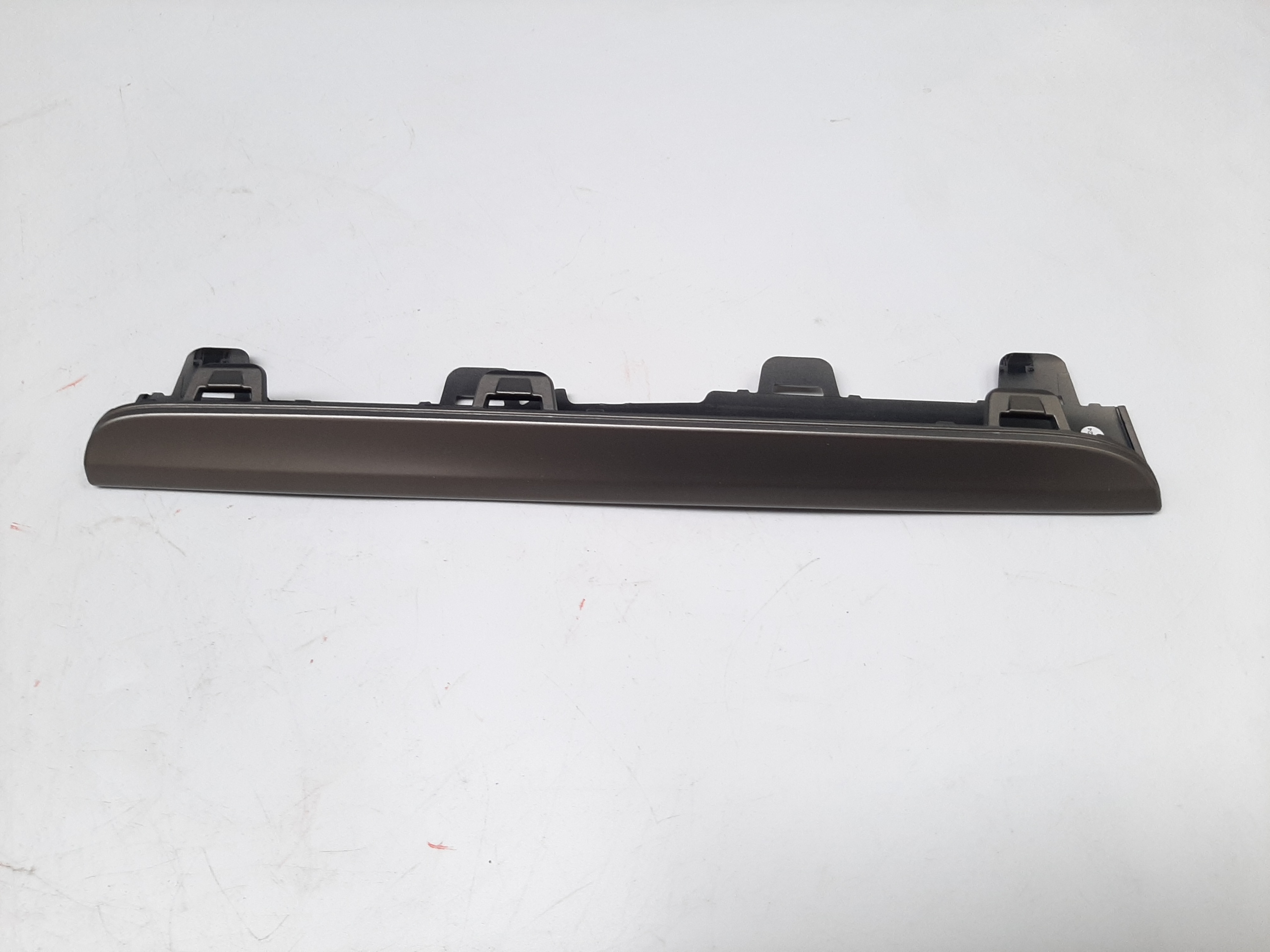PORSCHE MACAN LISTWA ZDERZAKA PRAWA 95C807882C