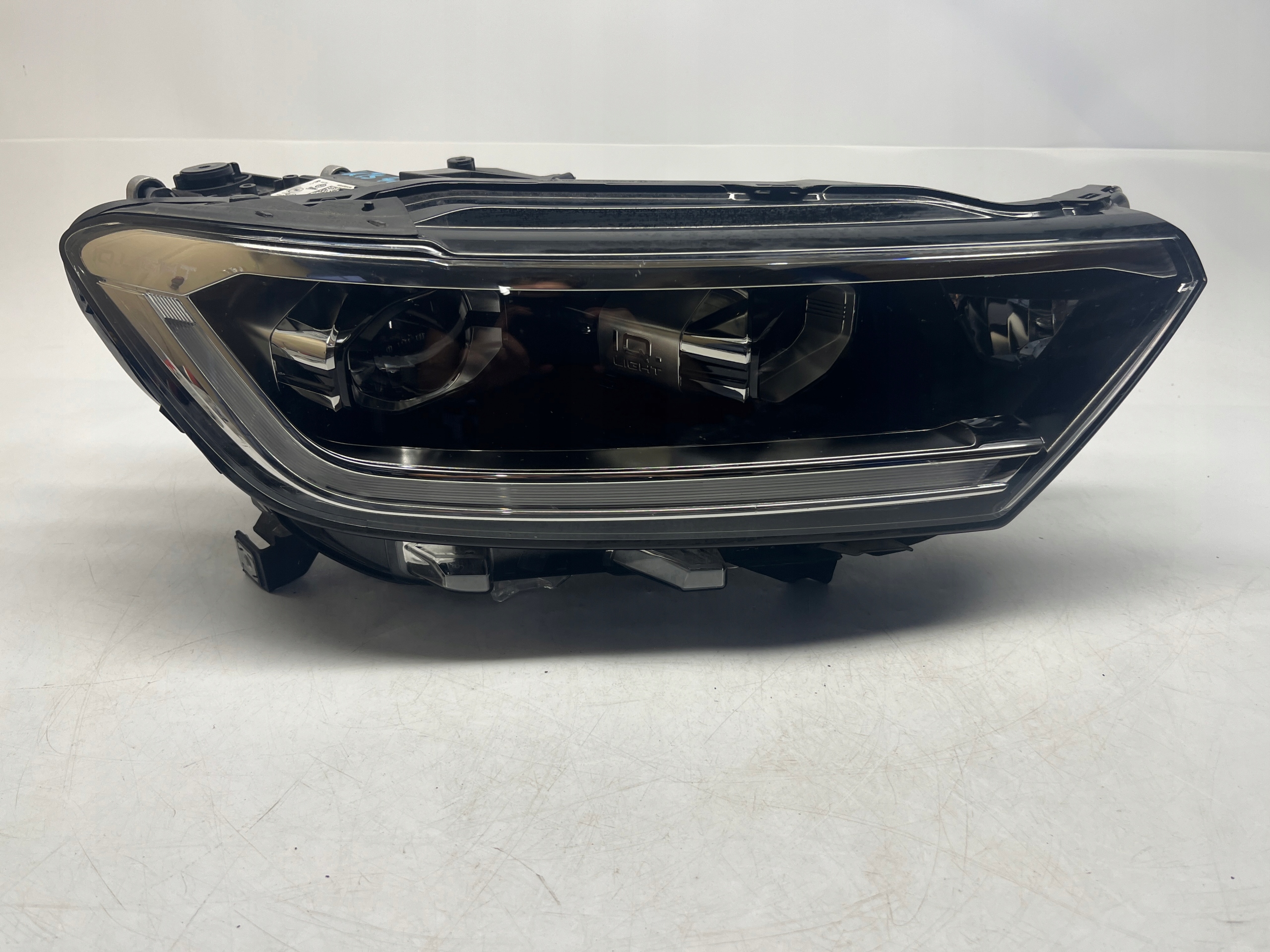 Volkswagen T-ROC REFLEKTOR LAMPA PRAWA PRZÓD LED MATRIX BEAM 2GA941036AH