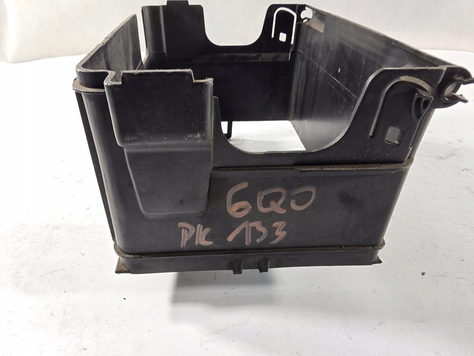 VW POLO IV 9N SEAT IBIZA III OBUDOWA AKUMULATORA 6Q0915419G