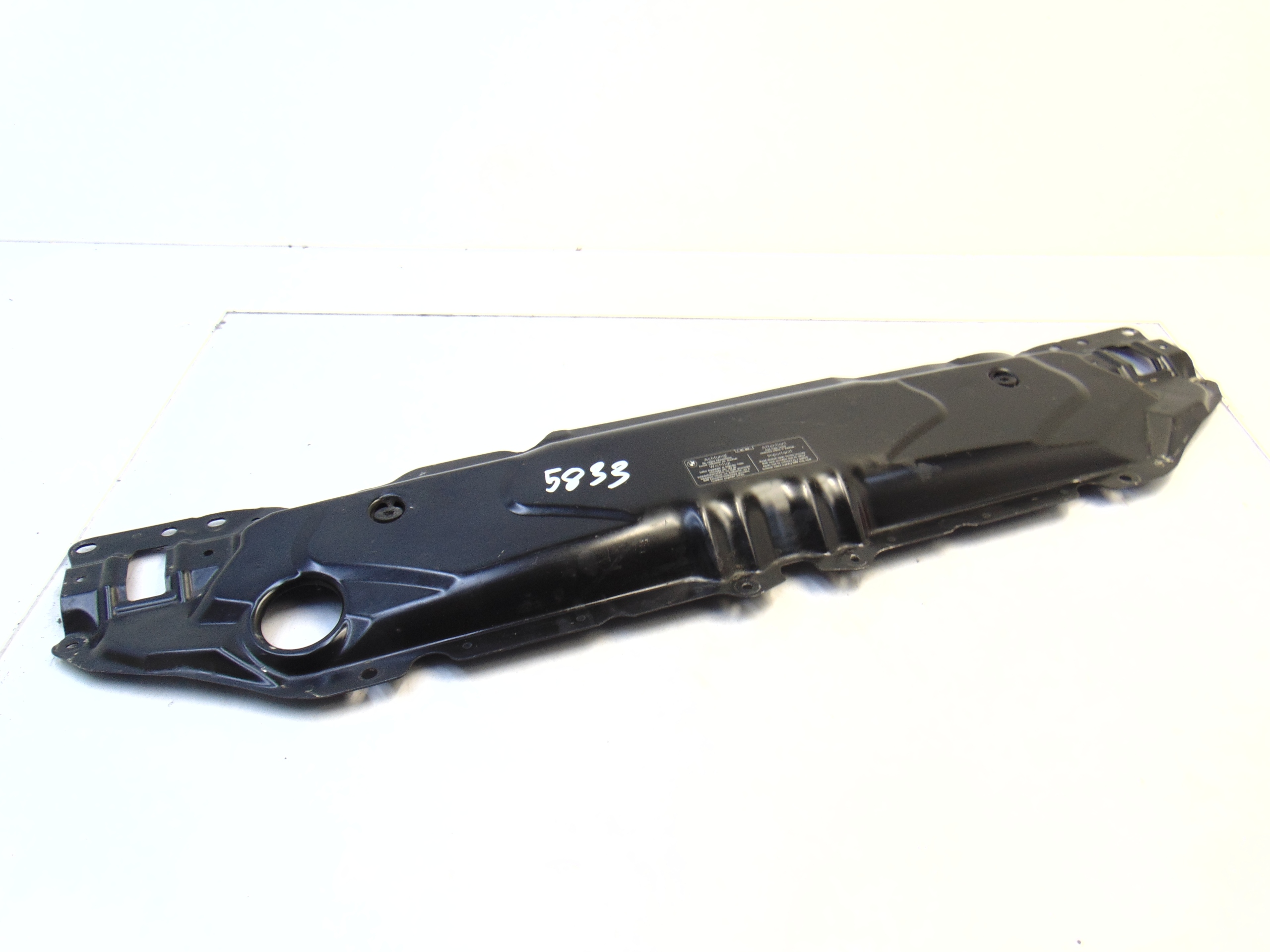 BMW E60 E61 7033741 WZMOCNIENIE PASA PRZÓD