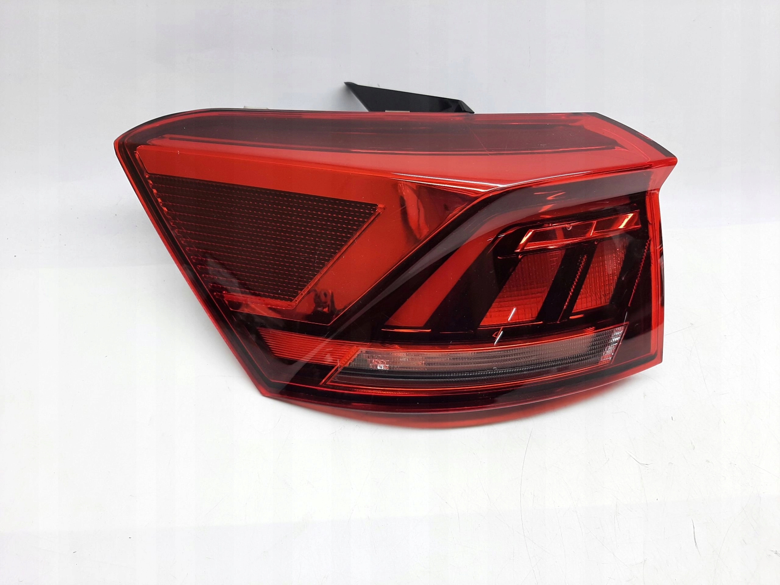 Volkswagen T-Roc Lampa Tylna Lewa 2GA945095D