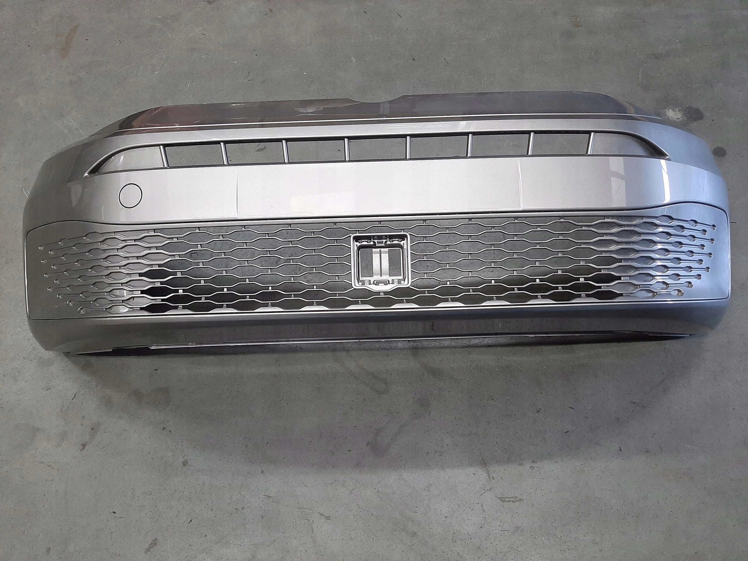 VW CADDY ZDERZAK PRZÓD PRZEDNI 2K7853677 2K7807217C przedni