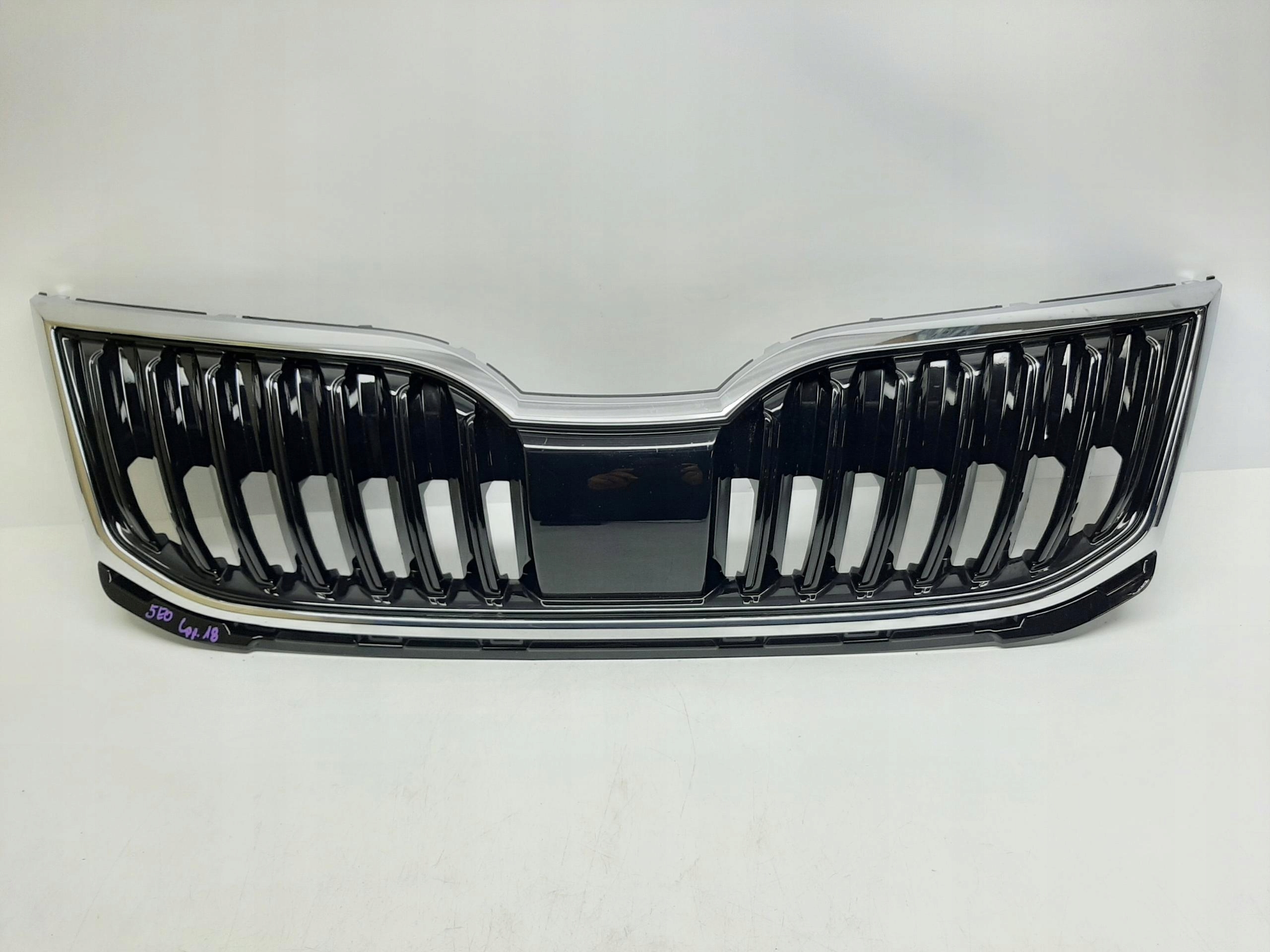 SKODA OCTAVIA III LIFT ATRAPA CHŁODNICY GRILL 5E0853653C
