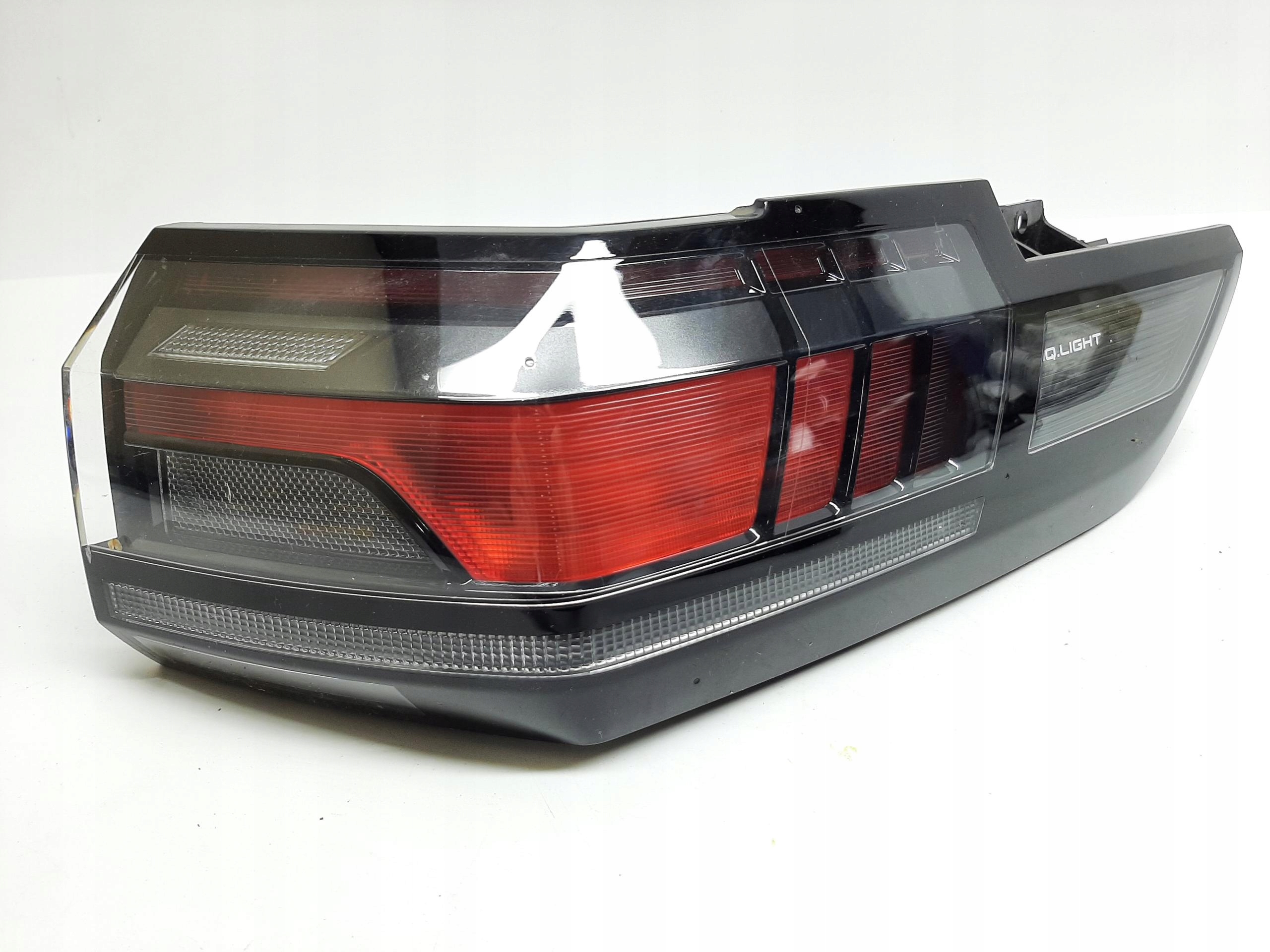 VW ID.BUZZ LAMPA PRAWA TYLNA TYŁ IQ LIGHT LED 1T3945208C