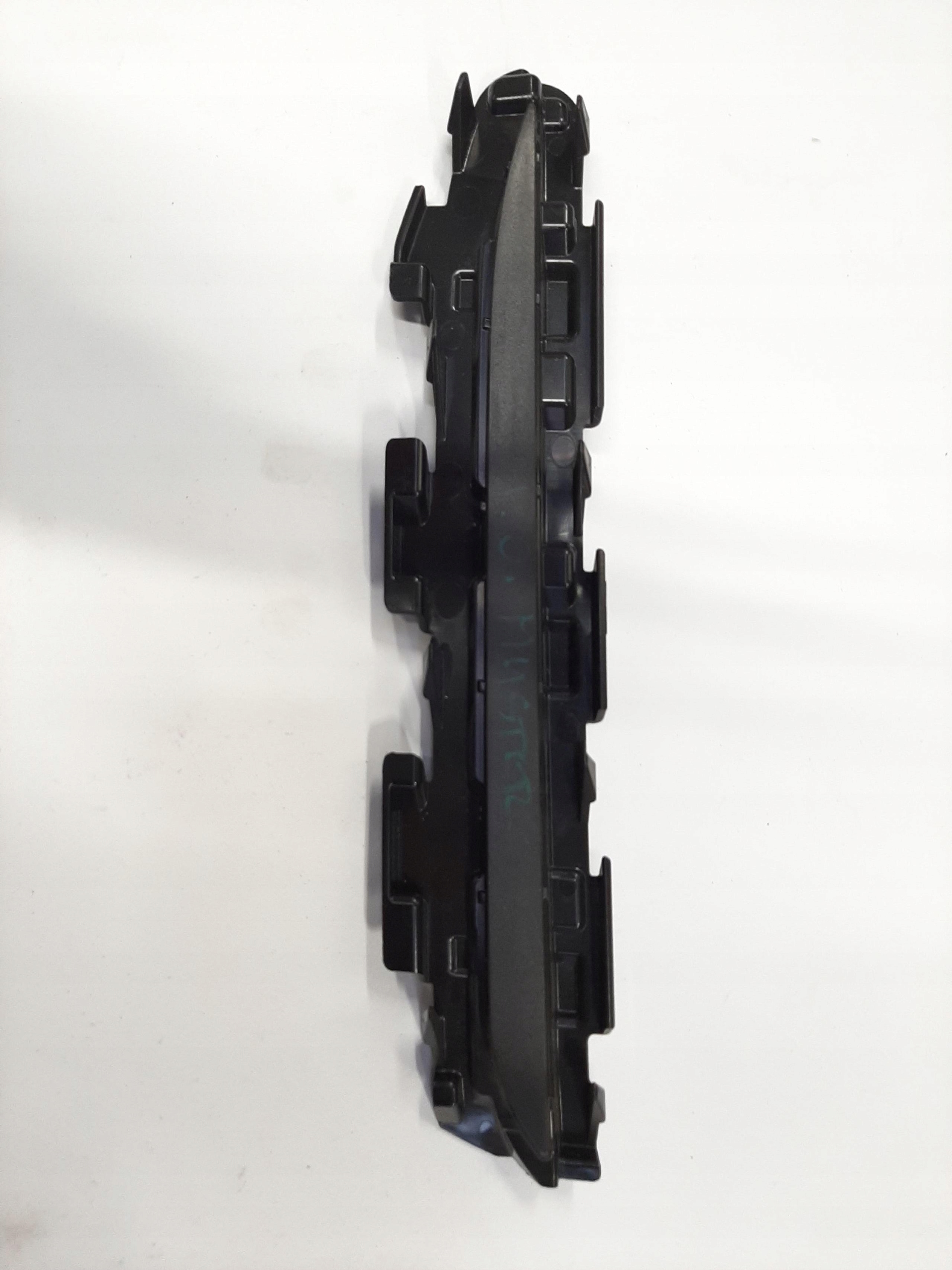AUDI Q7 4M KRATKA ZDERZAKA LEWAY PRZÓD PRZEDNIA 4M0807749D