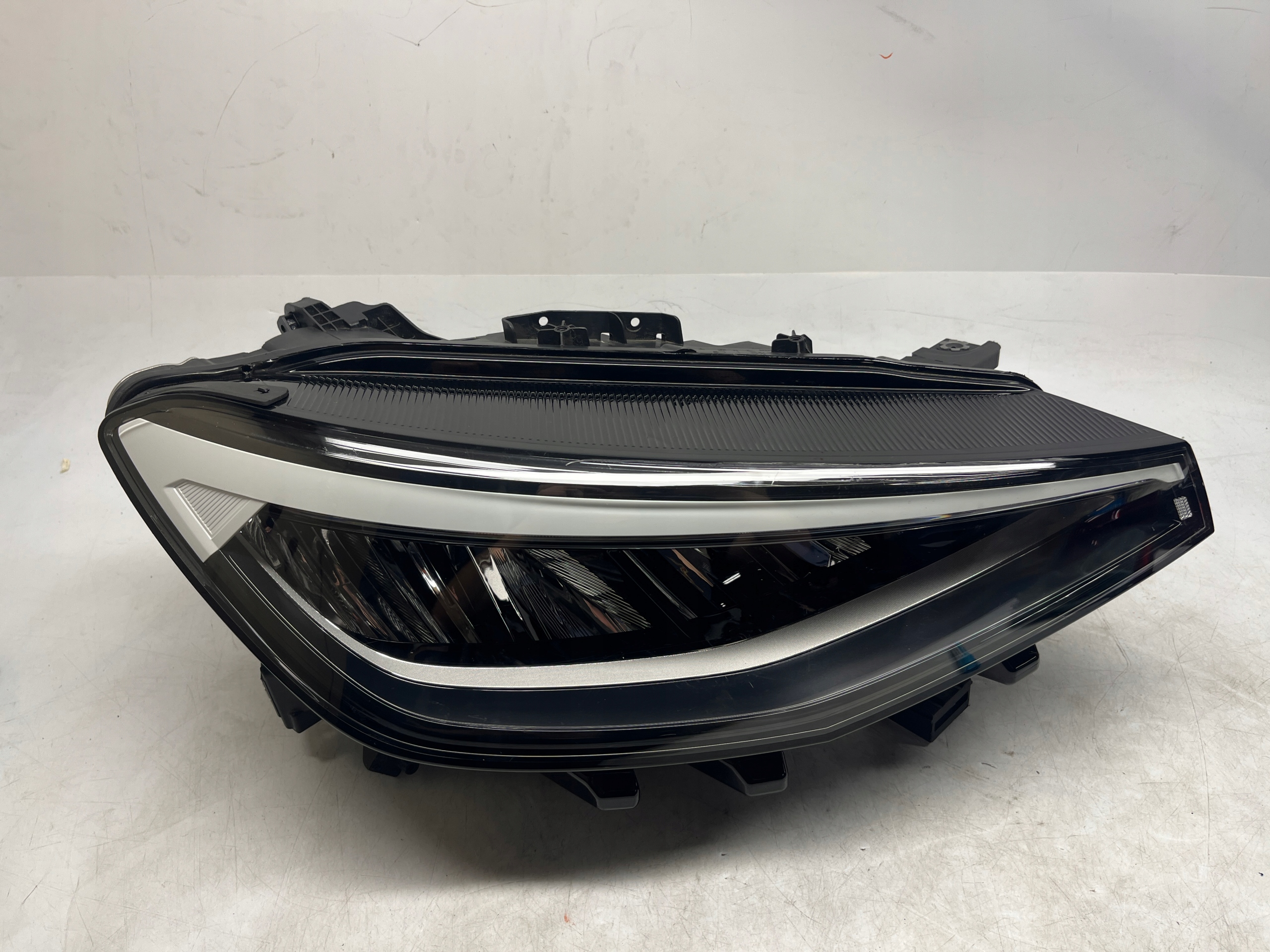 Volkswagen ID4 ID.4 Reflektor Prawy Lampa Prawa Przednia Full Led 11B941006