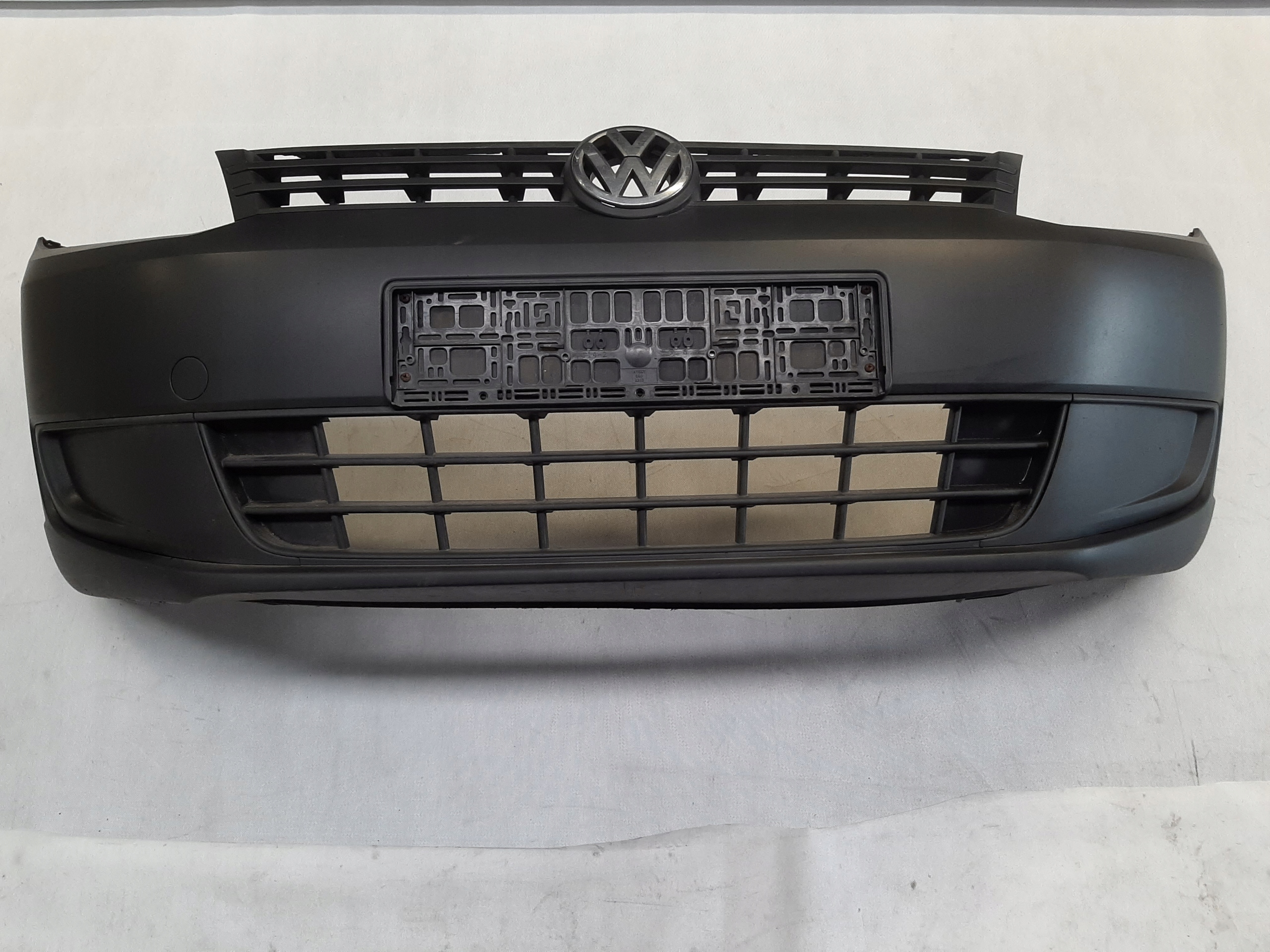 VW CADDY III ZDERZAK PRZÓD PRZEDNI KOMPLETNY 2K5807221A