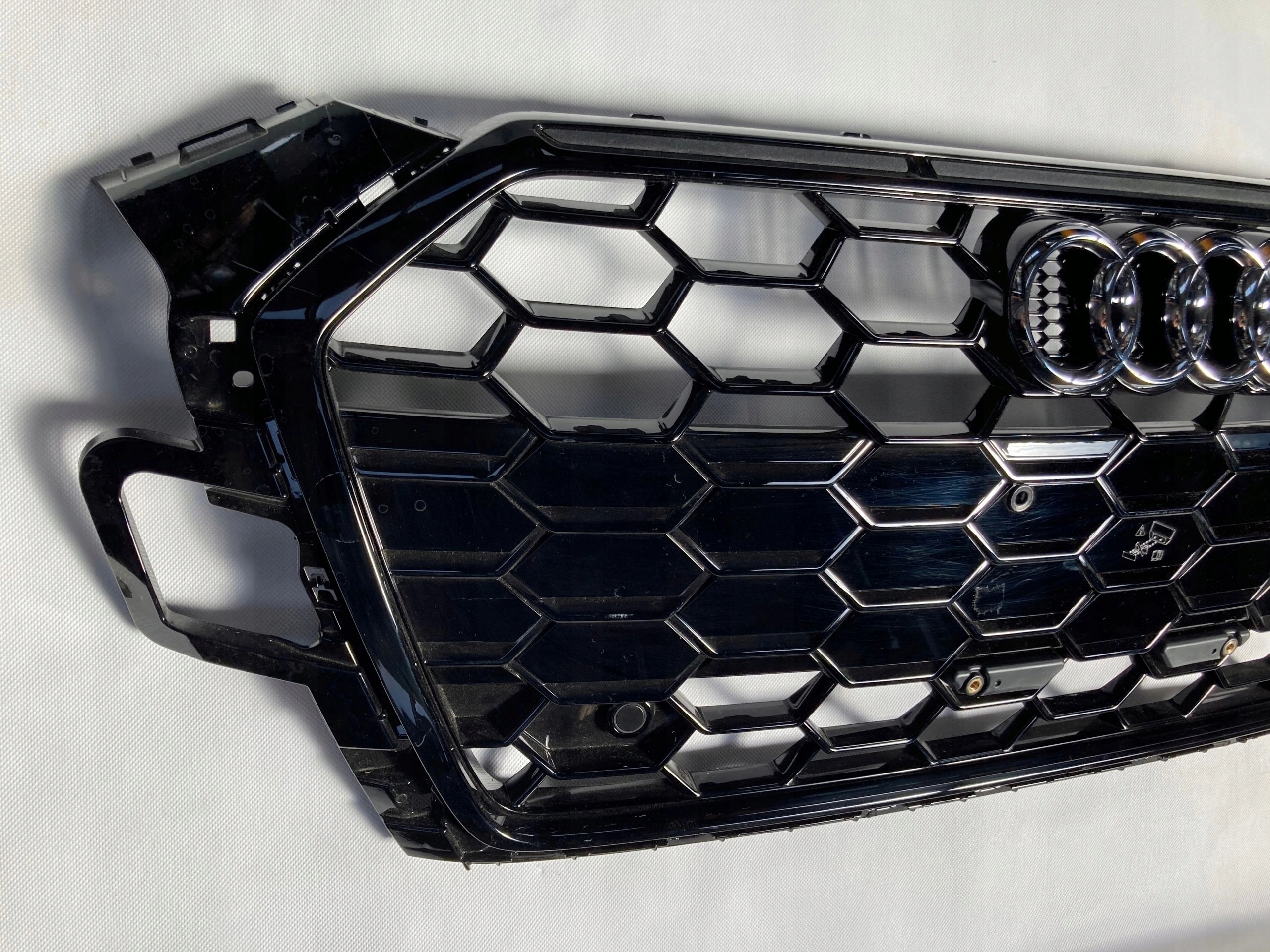 Audi A5 F5 LIFT Atrapa Grill 8W6853651BL BJ NOWA