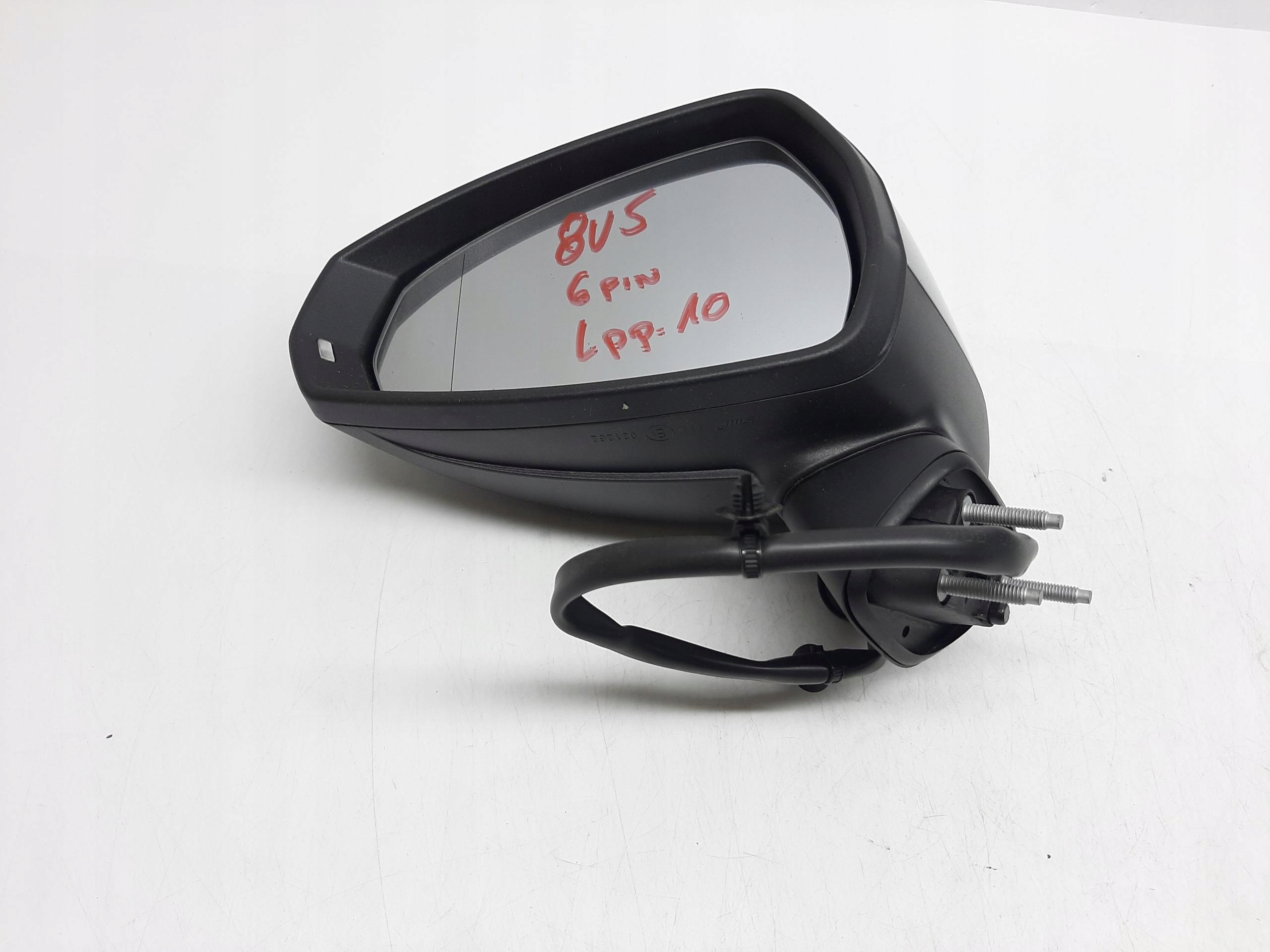 AUDI A3 8V LUSTERKO ZEWNĘTRZNE LEWE 6 PIN EUROPA 8V5857409
