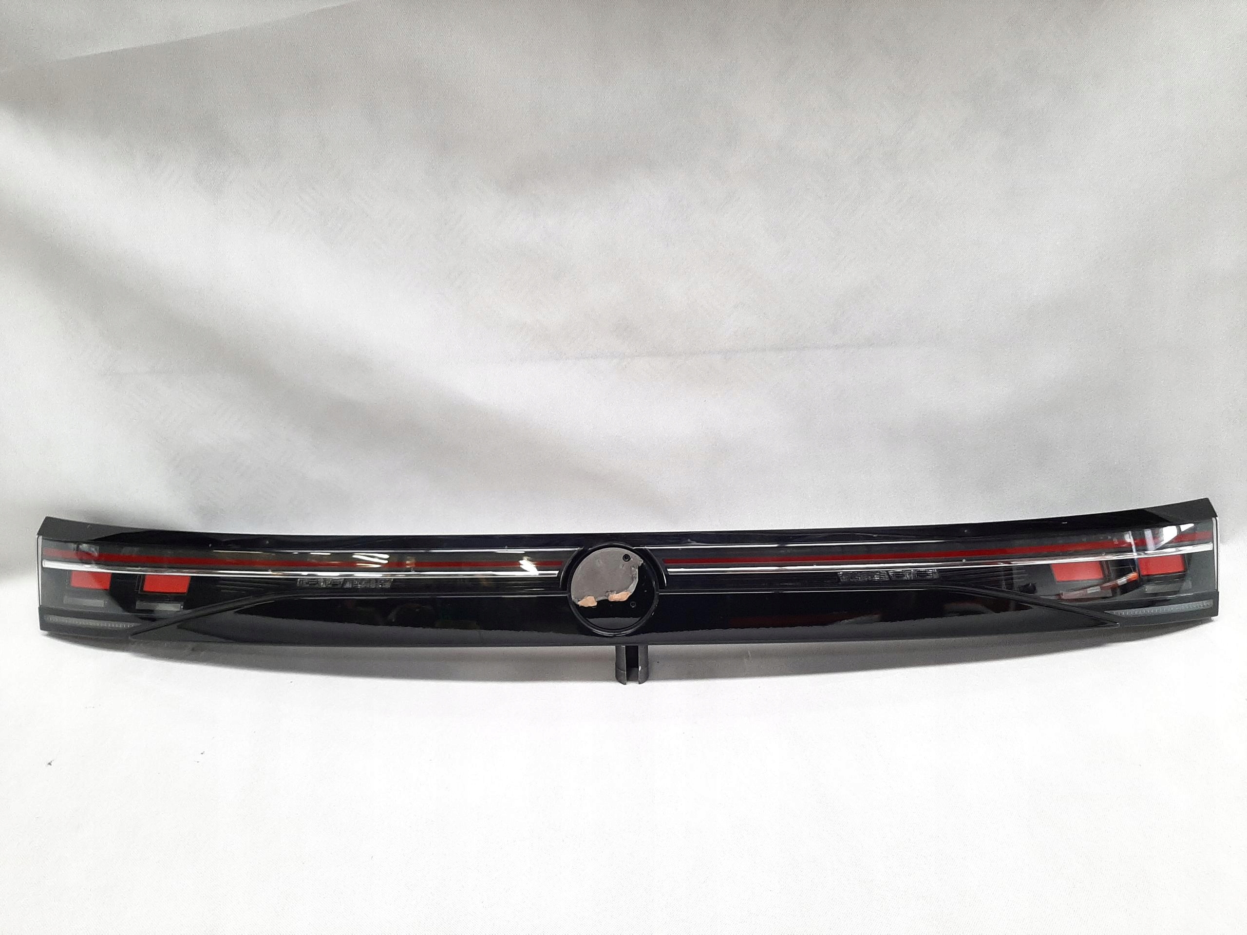 VW PASSAT B9 VARIANT BLENDA LAMPA KLAPY TYŁ LED 3J0945307