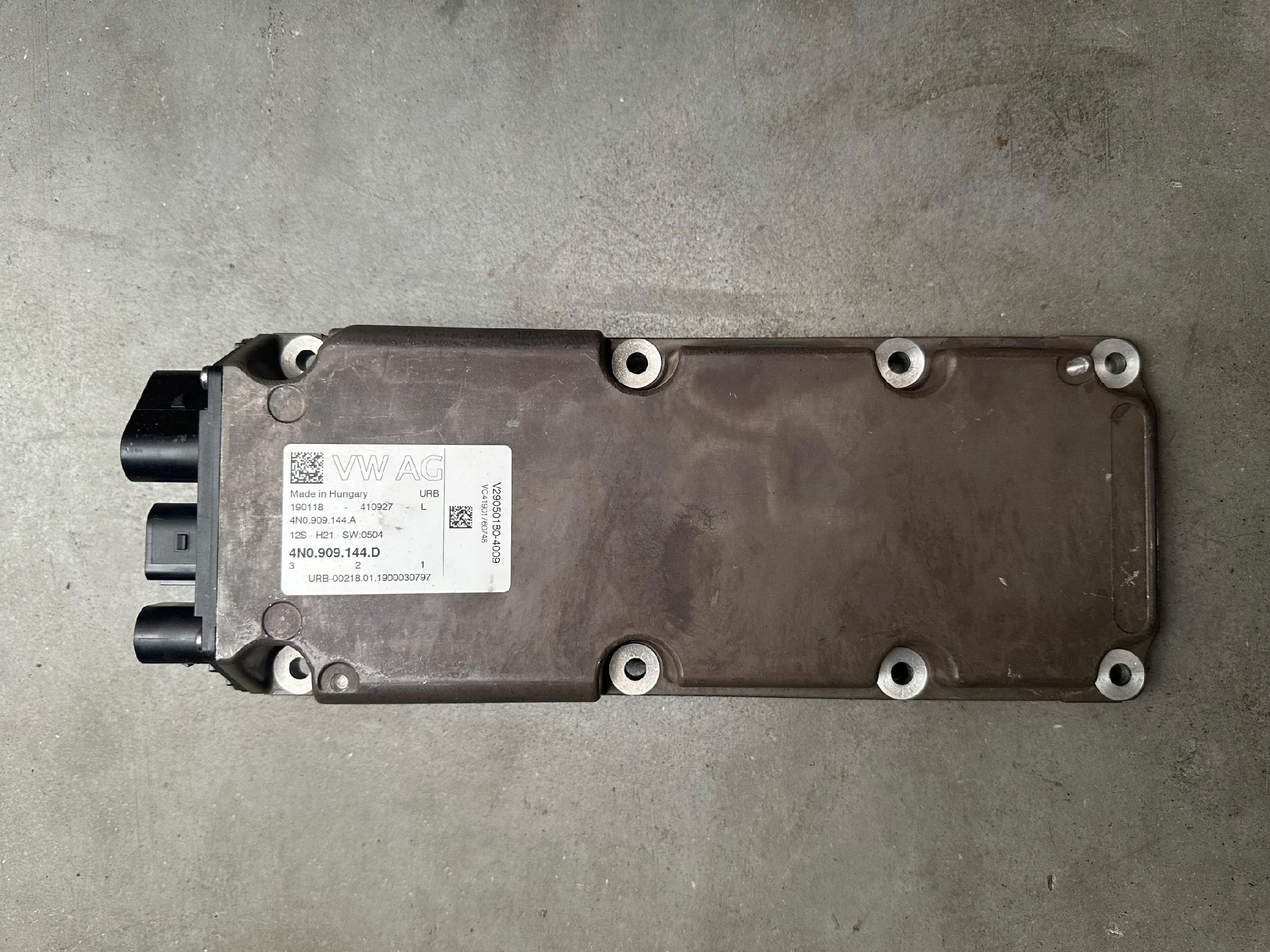 AUDI A6 C8 2018- STEROWNIK PRZEKŁADNI KIEROWNICZEJ MAGLOWNICY 4N0909144D