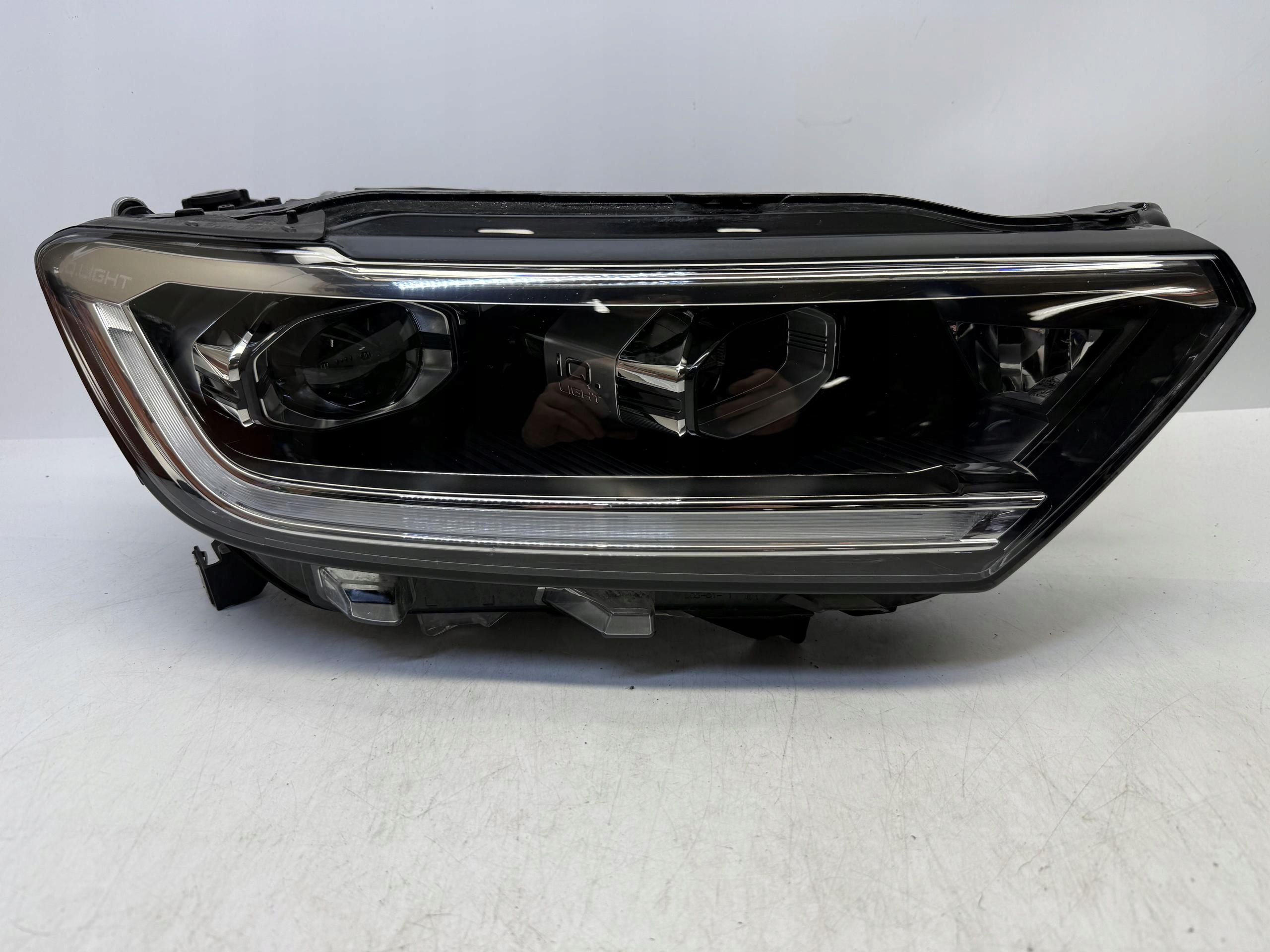 VW T-ROC REFLEKTOR LAMPA PRAWY PRZÓD PRZEDNIA LED IQ.LIGHT 2GA941036AT