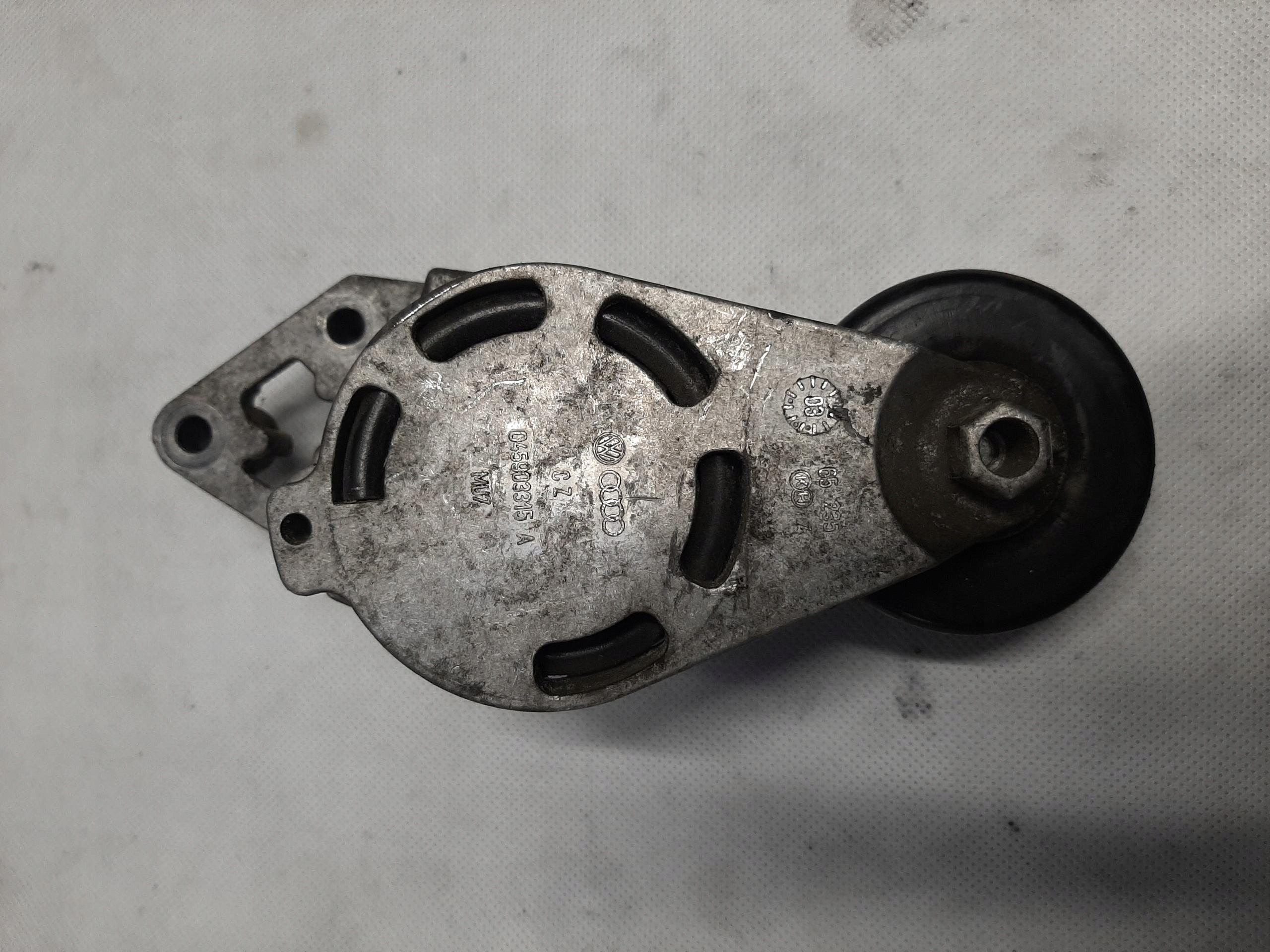 VW POLO IV 9N AUDI A2 1.4 TDI ROLKA NAPINACZ PASKA 045903315A