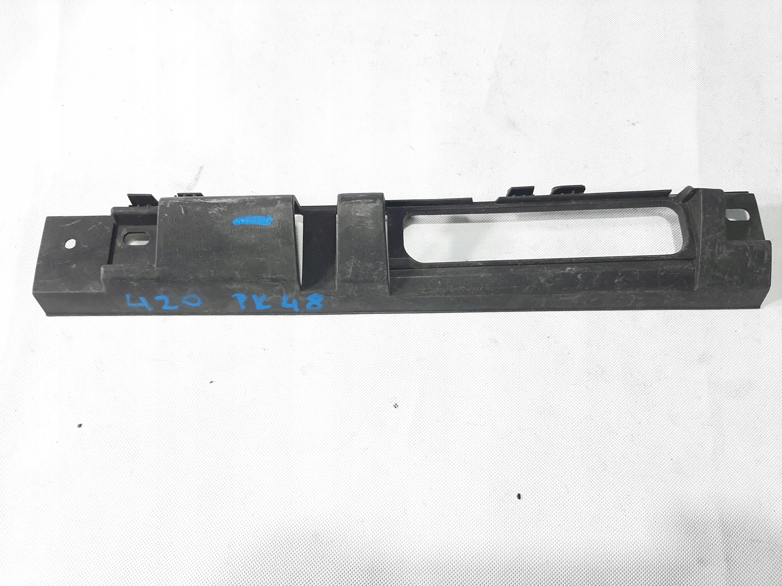AUDI R8 42 MOCOWANIE ŚLIZG PROGU LEWY TYŁ 420853923