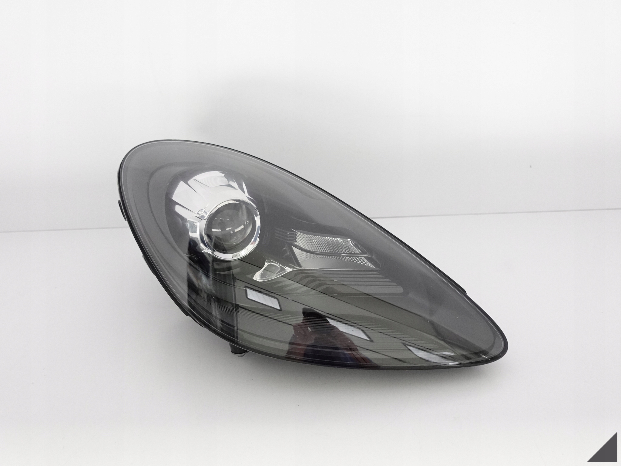 Porsche Boxster Lampa Reflektor PRAWY NOWY 982941010C