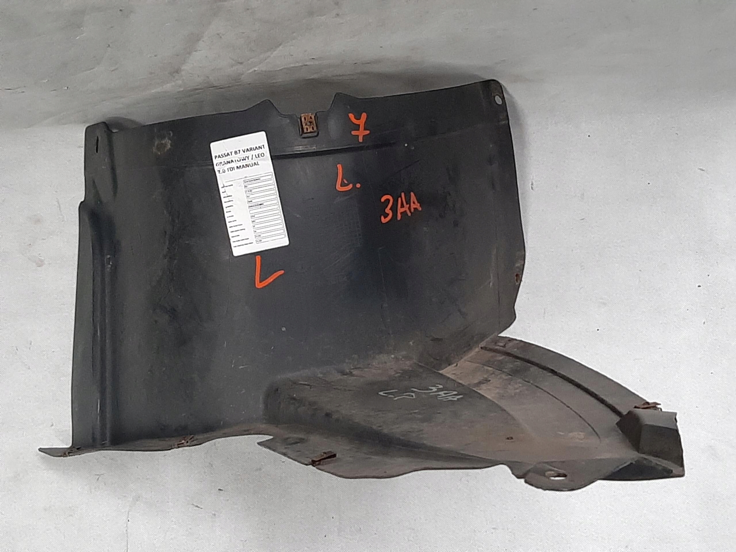 VW PASSAT B7 NADKOLE OSŁONA LEWY PRZÓD CZĘŚĆ PRZEDNIA 3AA805911 3AA805911A