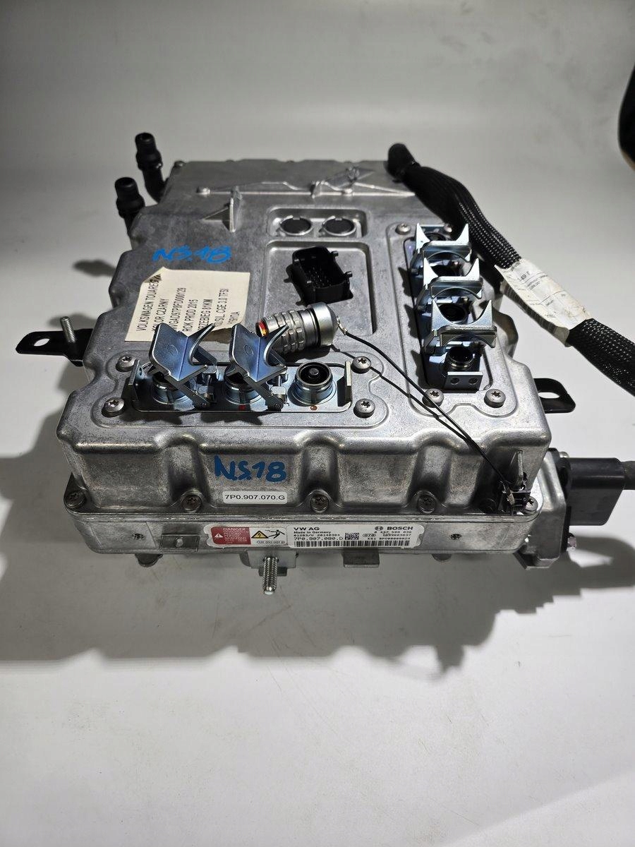 VW TOUAREG II INWERTER FALOWNIK PRZETWORNICA 7P0907080D 7P0907070G