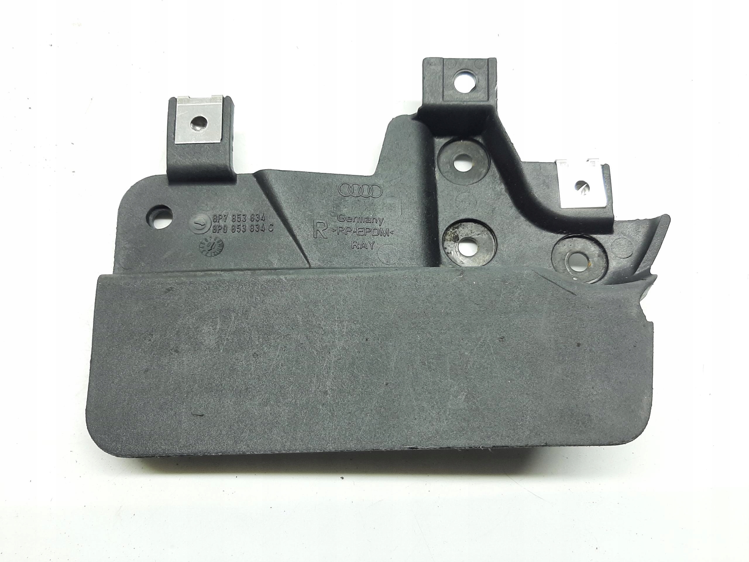 AUDI A3 8P SPORTBACK CABRIO CHLAPACZ OSŁONA PRAWY TYŁ 8P7853834 8P0853834C