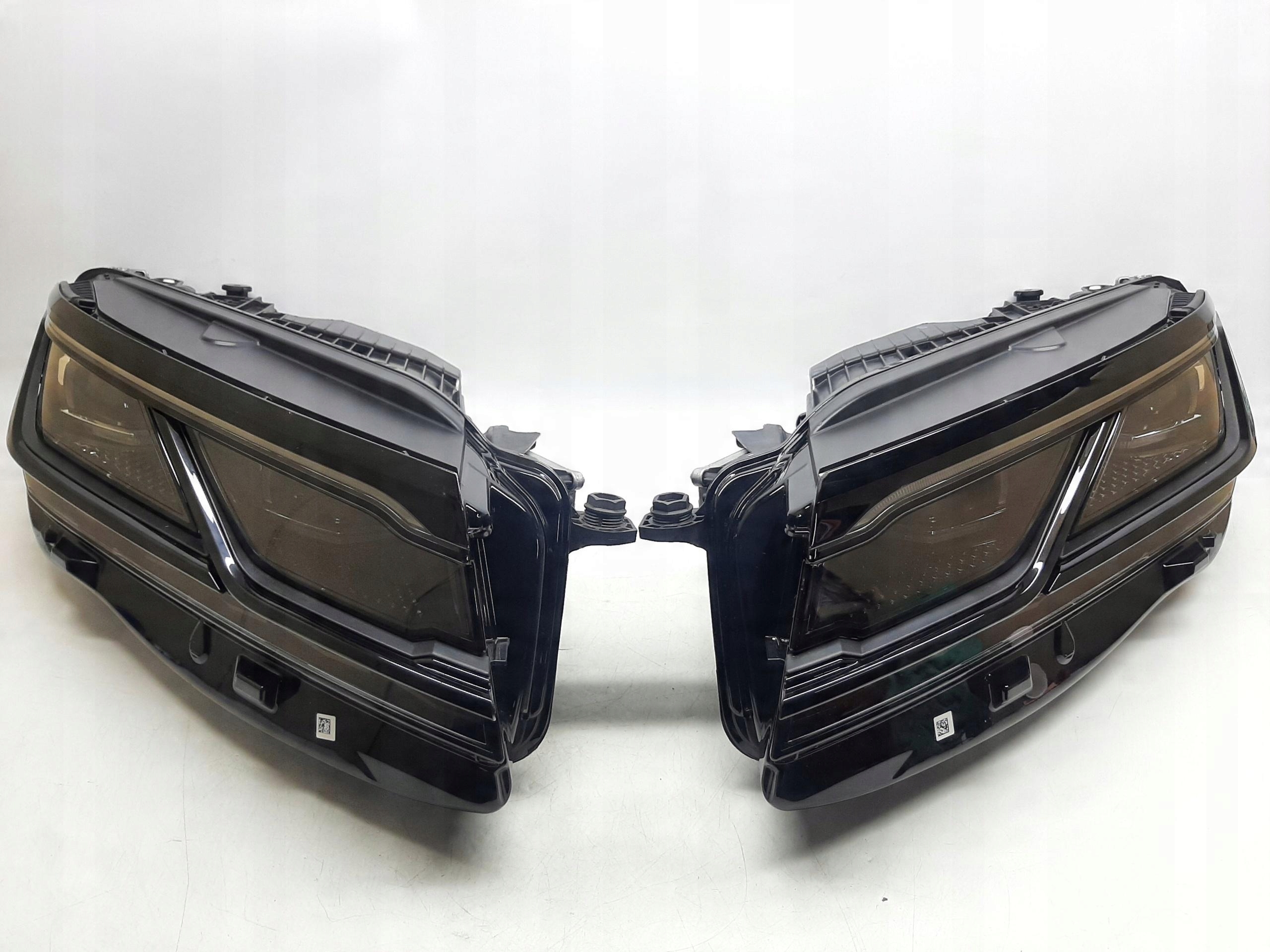 VW TOUAREG REFLEKTORY LEWA PRAWA LED 761941082A 761941081A